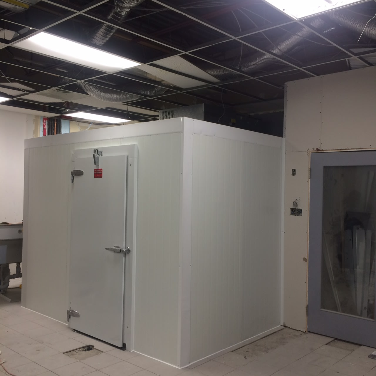 8x10x8H Walk-In Cooler - Self Contained (NEW) - C8108NSC