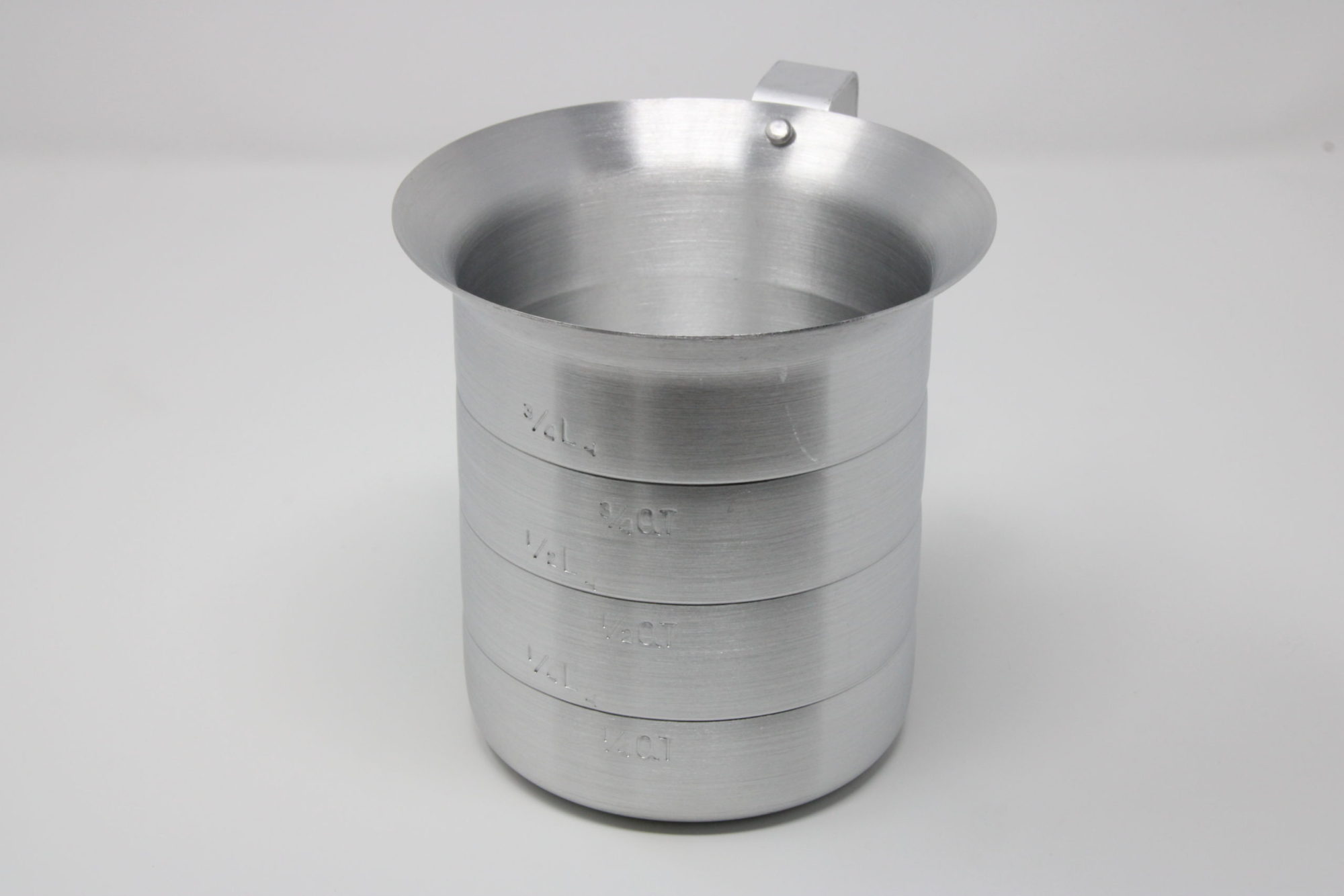 Royal Aluminum Measuring Cup 3/4L - ROY MEAS 1