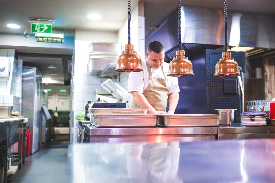 Commercial Refrigeration Helping Kitchen Staff 