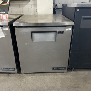 True TUC-27 Undercounter Refrigerator 27" REFURBISHED - SRB-82001