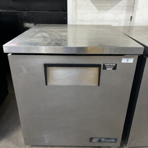 True TUC-27 Undercounter Refrigerator 27" REFURBISHED - SRB-82002