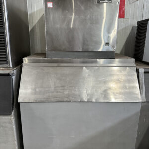 Scotsman Ice Machine 30" | CME656AS-32D | 650LBS | Air Cooled | 208/230V | Used - ICE-002