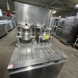 K Level and Double Steam Kettle 2 x 6 Gallon Nat Gas | Used