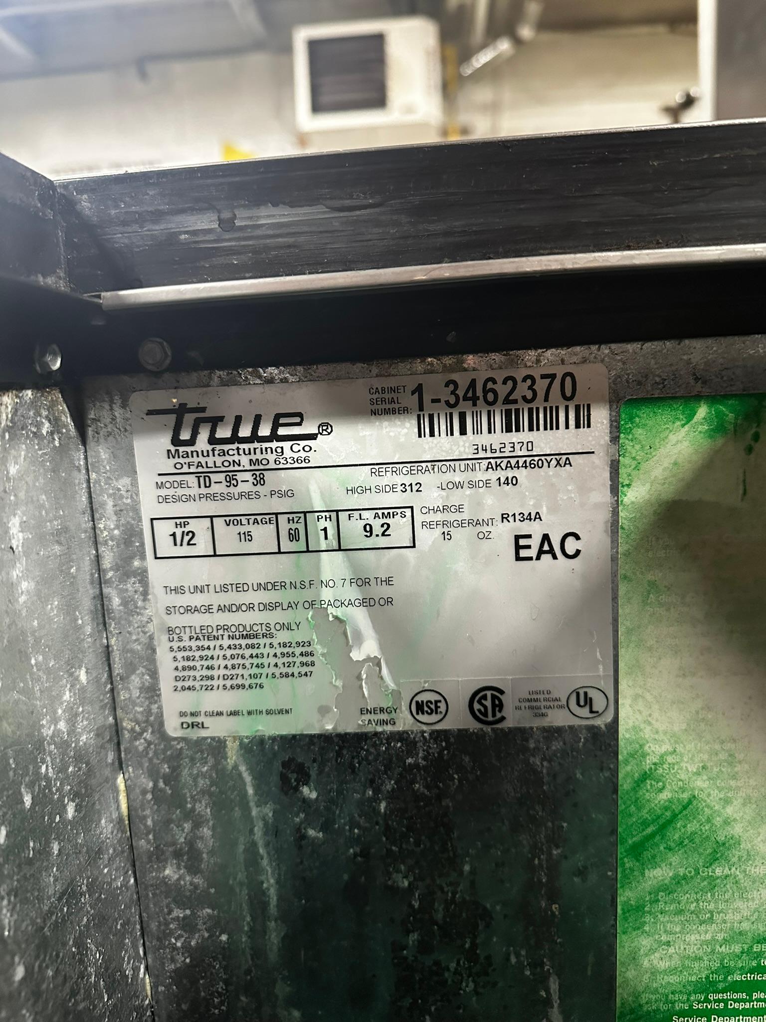 True TD-95-38-HC 95" Solid Slide Lid Deep Well Bottle Cooler REFURBISHED CFE-0173