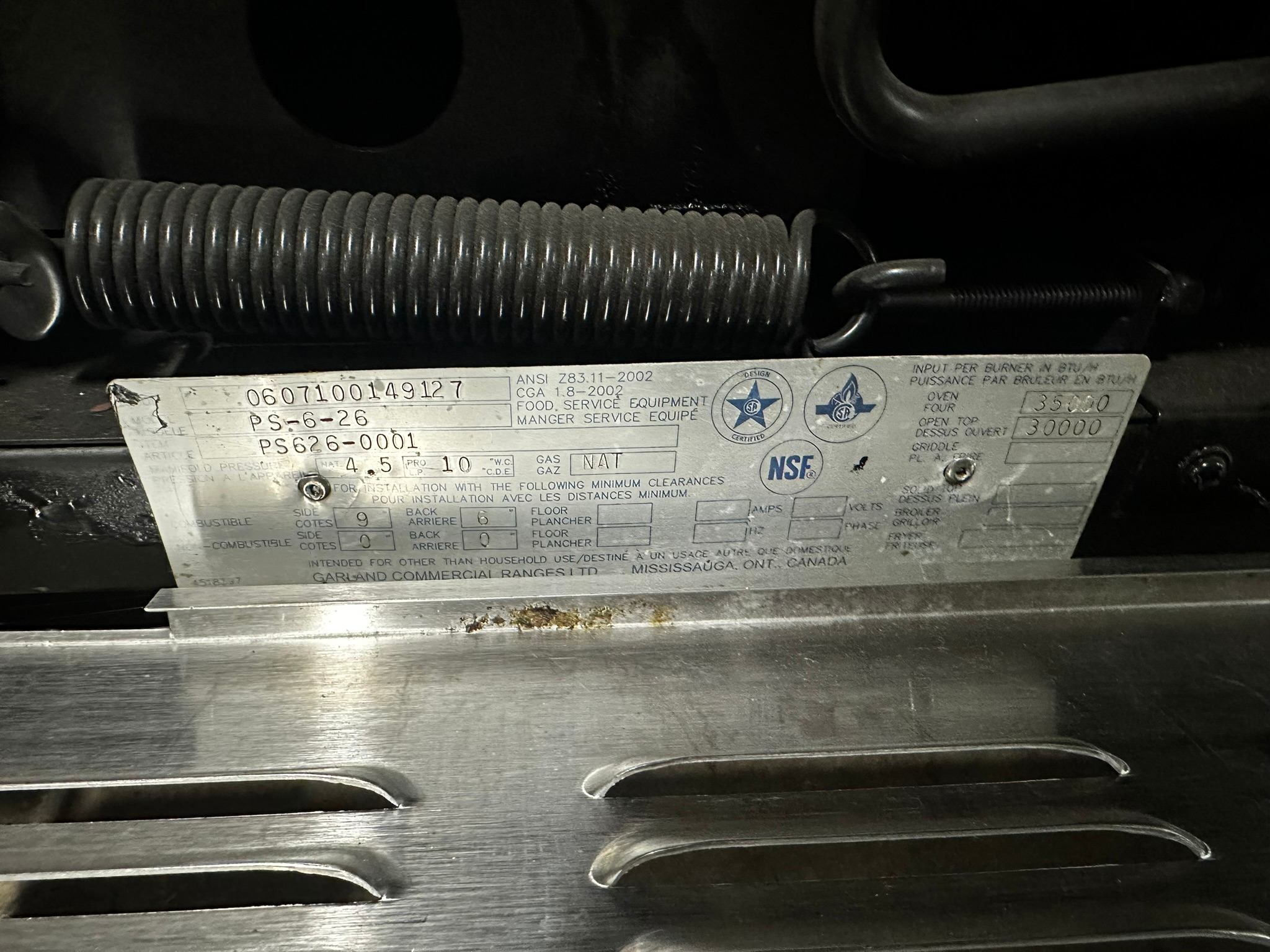 US Range Series PS-6-26 Nat. Gas 6 Burner Range w/Oven, Backsplash