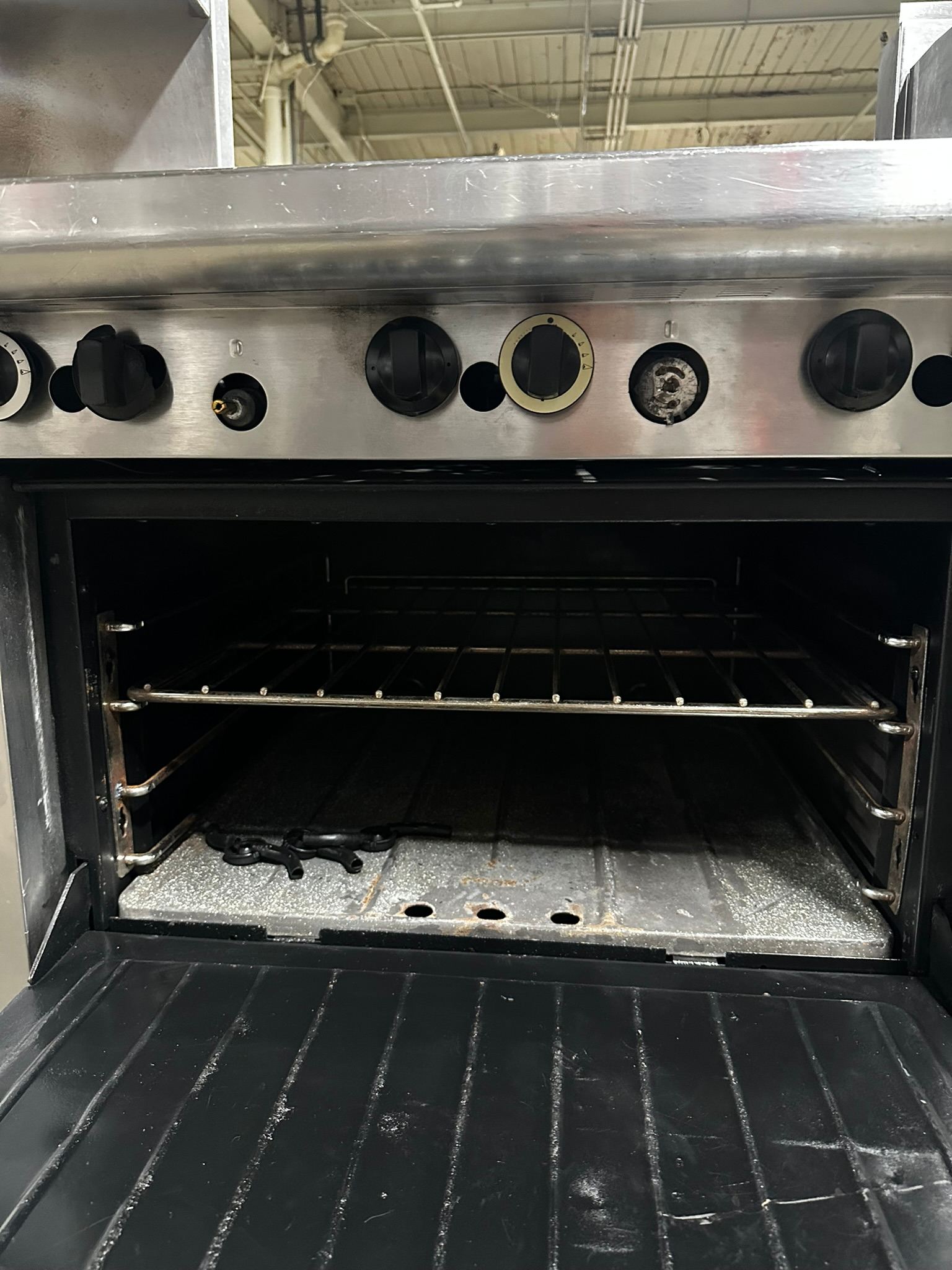 Garland Master Sentry MS43RF – 6 Burner Gas Range with Standard Oven REFURBISHED - SRBO-0127 Garland Master Sentry MS43RF – 6 Burner Gas Range with Standard Oven REFURBISHED - SRBO-0127