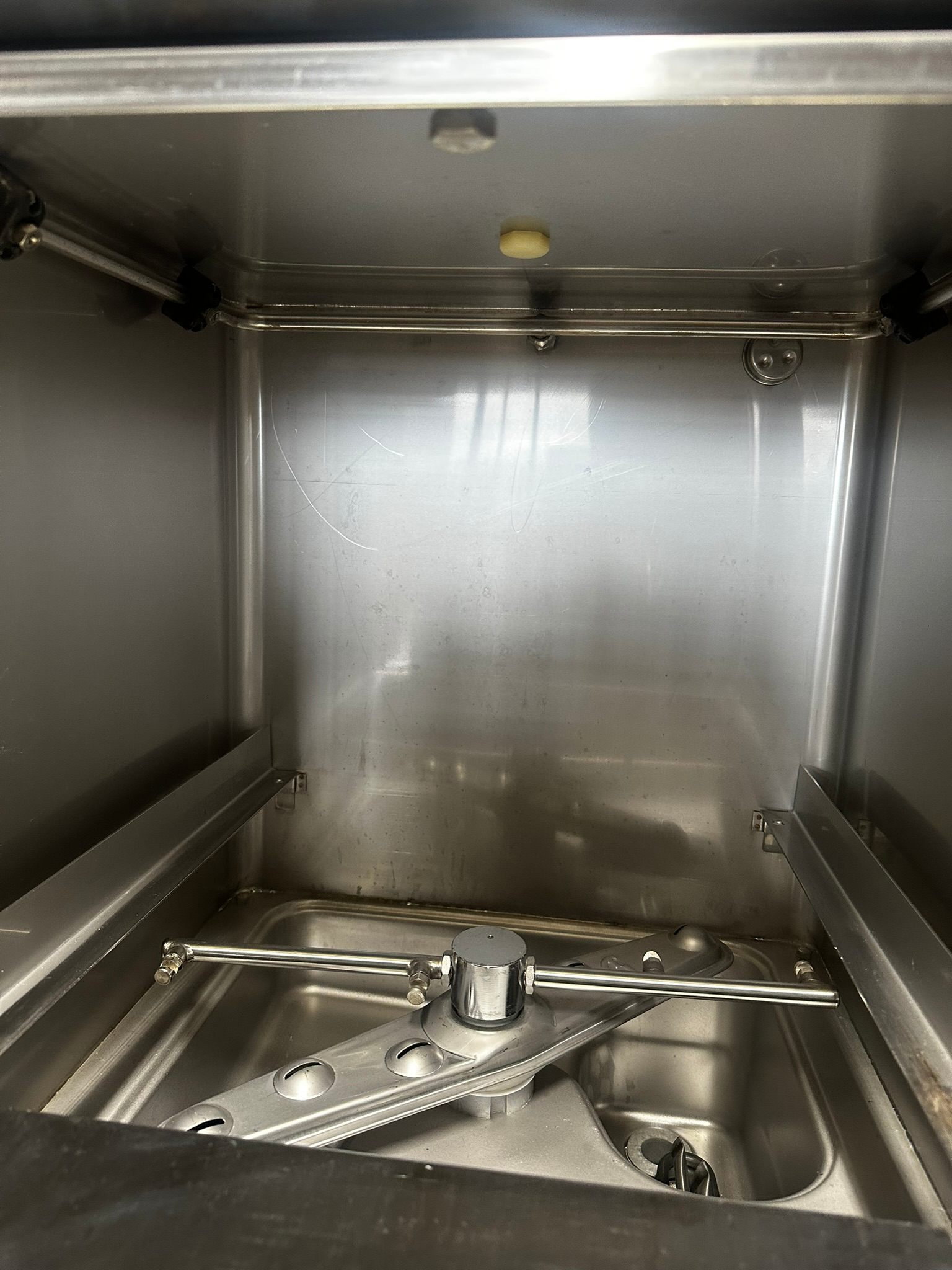 Lamber - 220 V Economy Single Wall High-Temperature Glasswasher - DSP3 REFURBISHED - SRBO-0148 Lamber - 220 V Economy Single Wall High-Temperature Glasswasher - DSP3 REFURBISHED - SRBO-0148