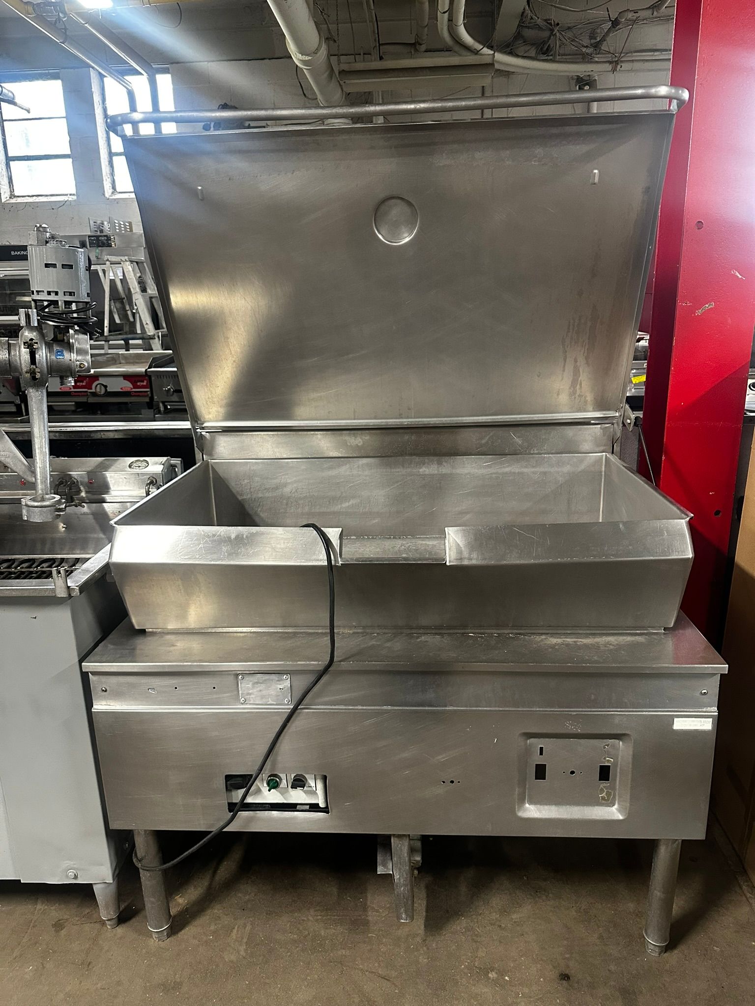 Skiller 46" REFURBISHED - SRBO-0159