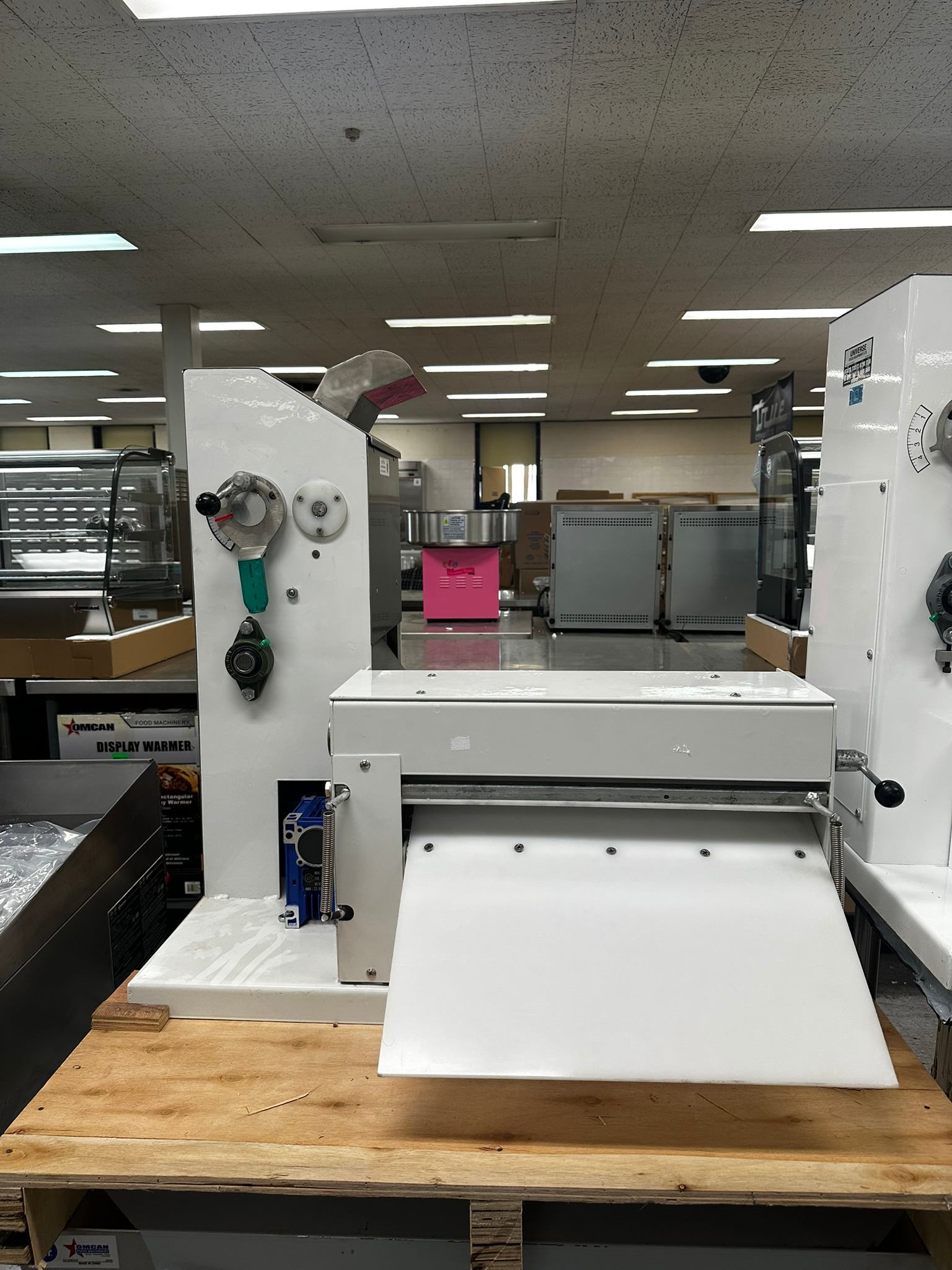 Commercial Dough Sheeter GL-Z18P / 110v / 1PH/ 60 HZ