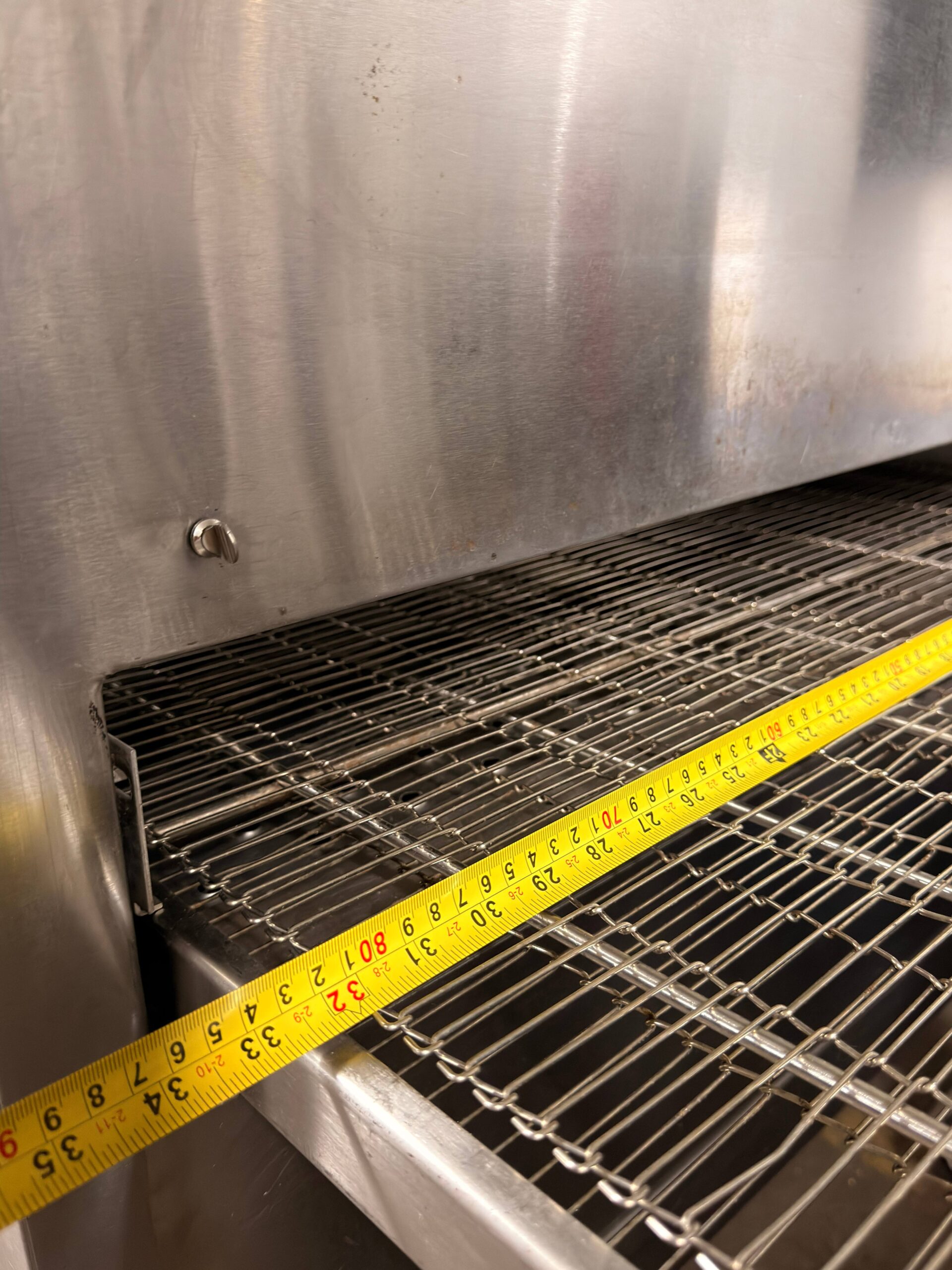 Lincoln Single Gas Deck Pizza Conveyor Oven - SRB-0935