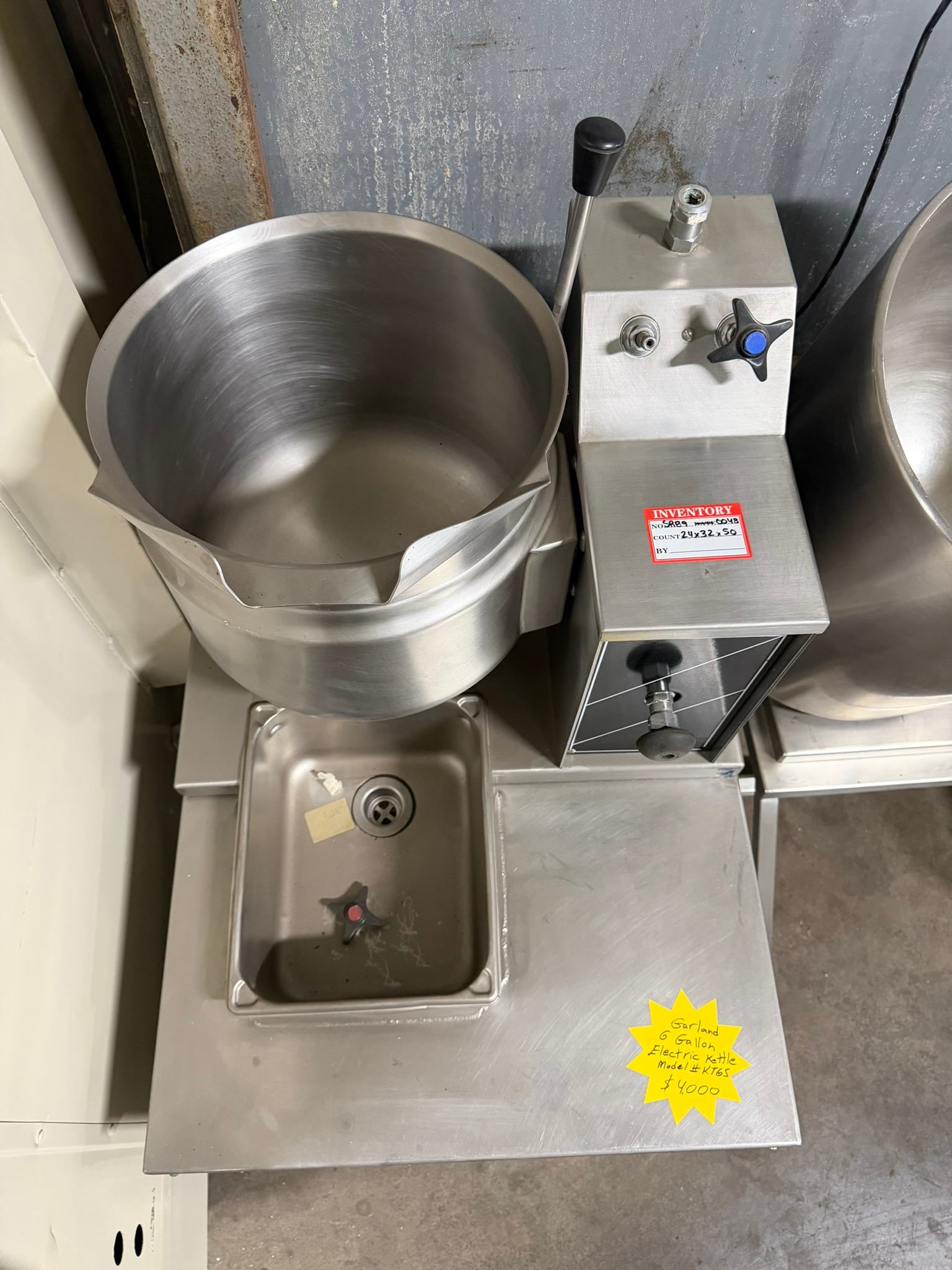 KET-T: Electric steam kettle, tilting REFURBISHED - SRB9-0048 KET-T: Electric steam kettle, tilting REFURBISHED - SRB9-0048