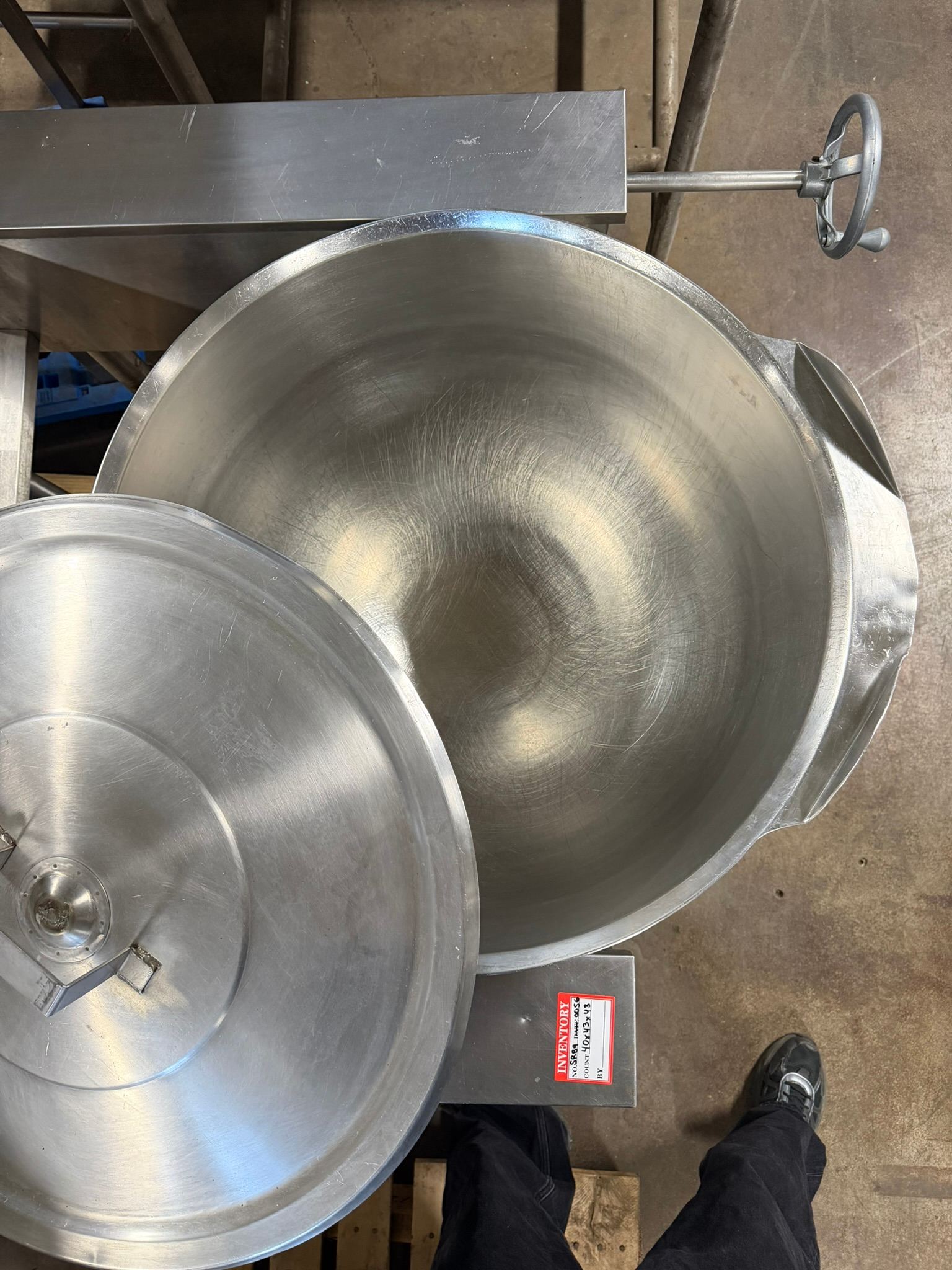 41″ Tilting Kettle | 20 Gal REFURBISHED - SRB9-0056 41″ Tilting Kettle | 20 Gal REFURBISHED - SRB9-0056