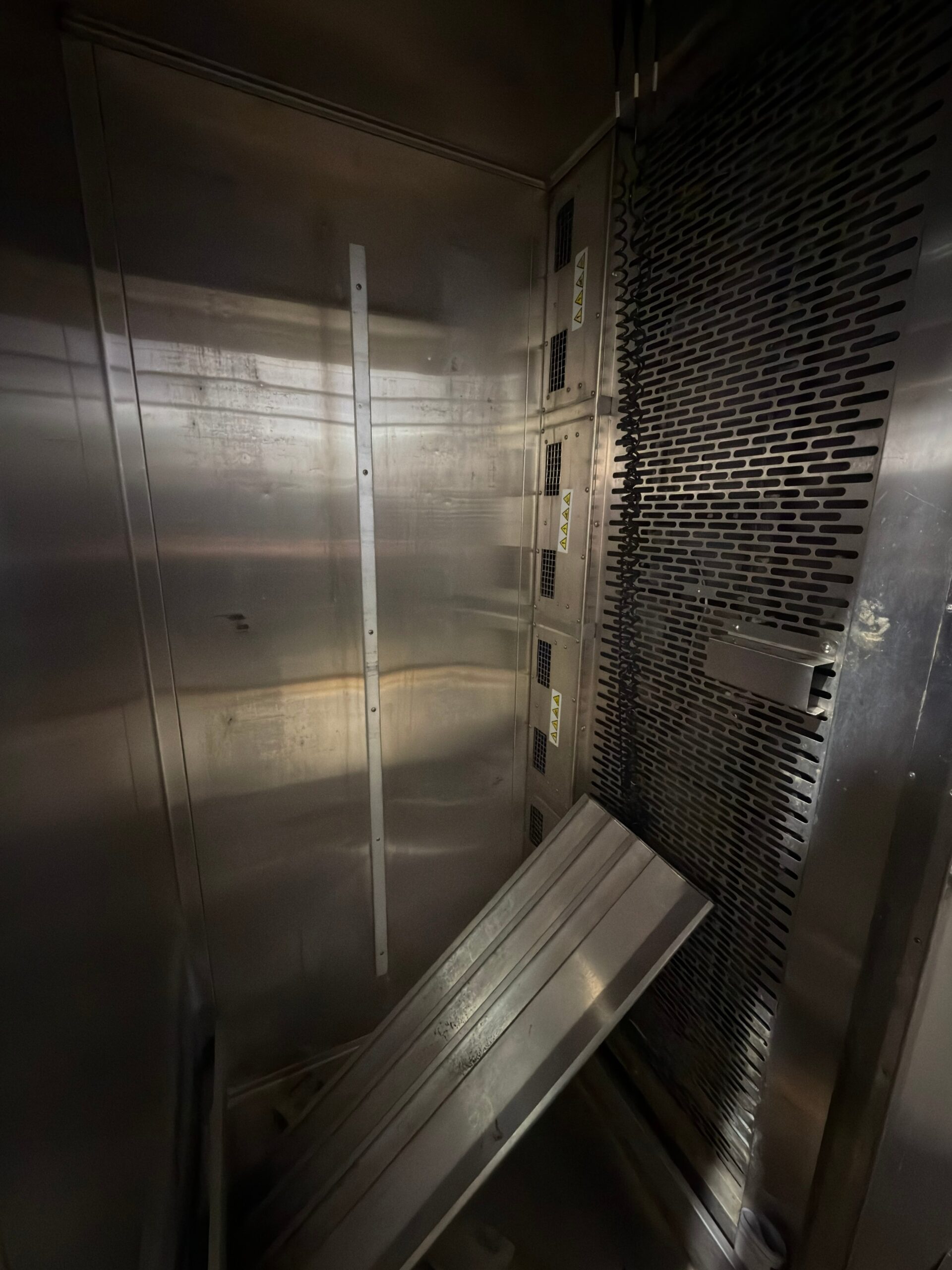 Traulsen TBC1H Spec-Line Roll-In Blast Chiller Remote compressor  REFURBISHED - SRBAC-05