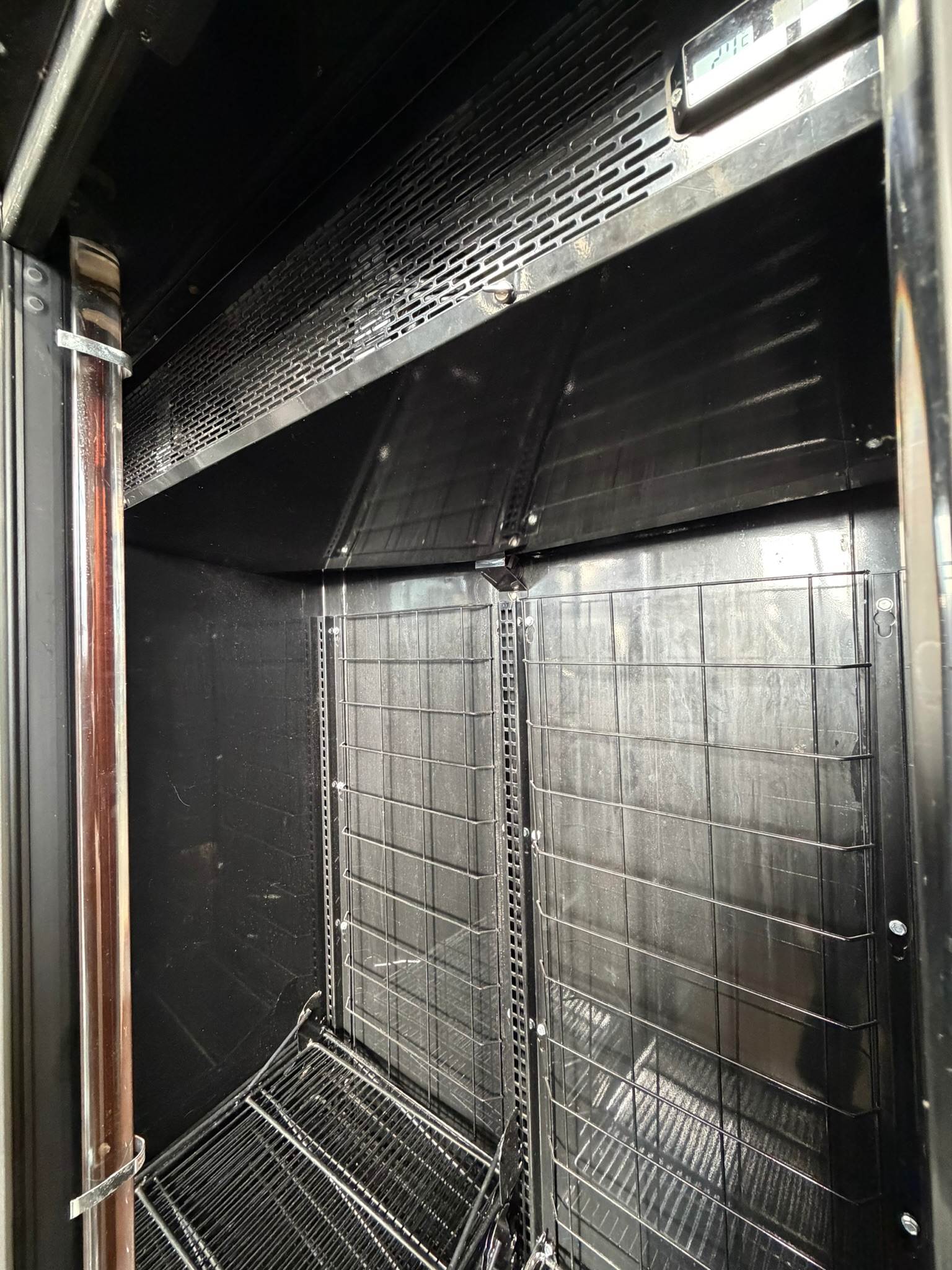 Hussmann Single Vertical Glass 2 Door Chiller HGL-2 REFURBISHED - SRBAC-17 Hussmann Single Vertical Glass 2 Door Chiller HGL-2 REFURBISHED - SRBAC-17