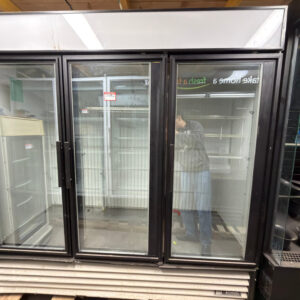 True GDM-72F 3 Door Swinging Glass Freezer 78″ – SRBAC-34