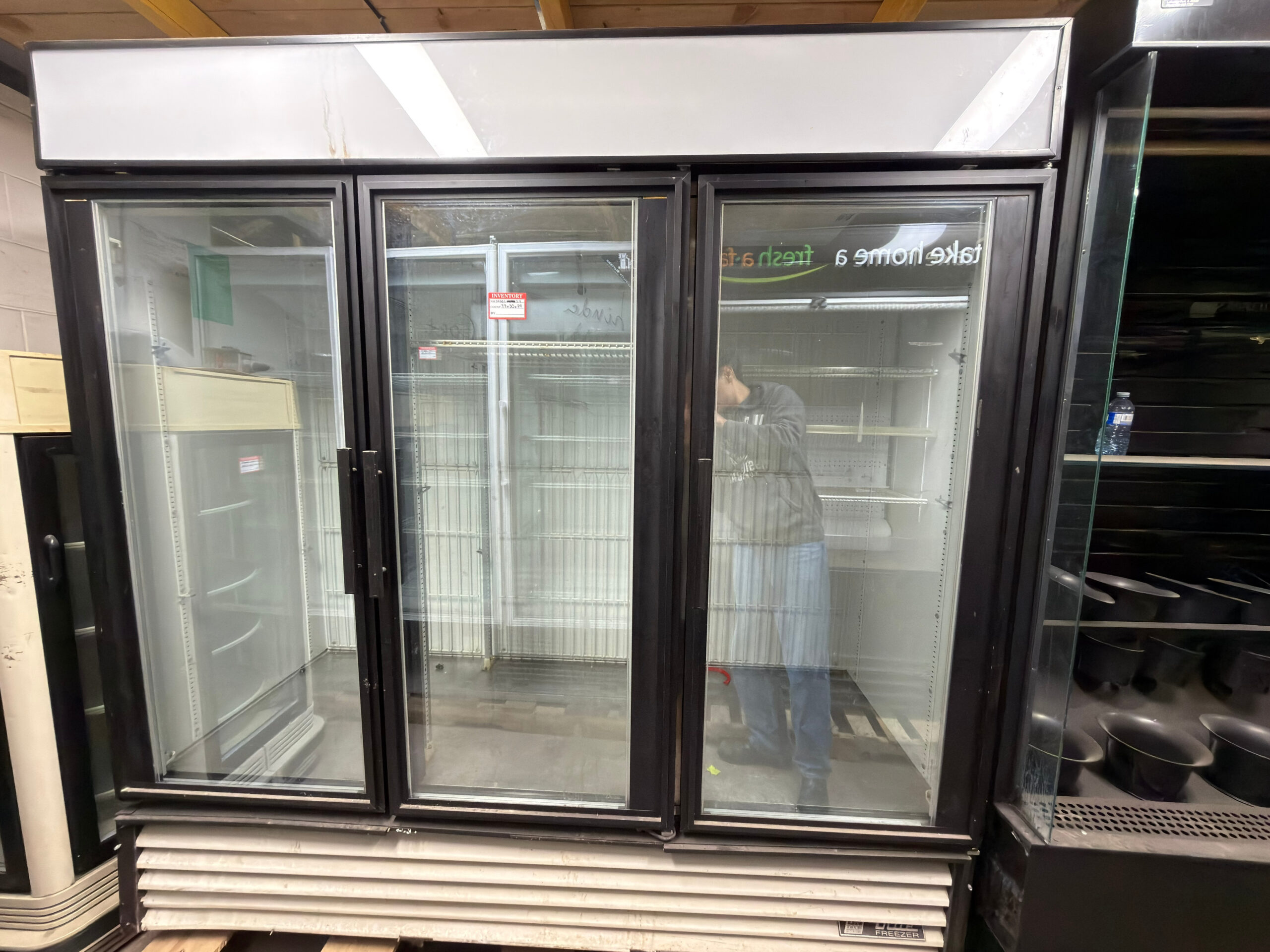 True GDM-72F 3 Door Swinging Glass Freezer 78″ REFURBISHED – SRBAC-34