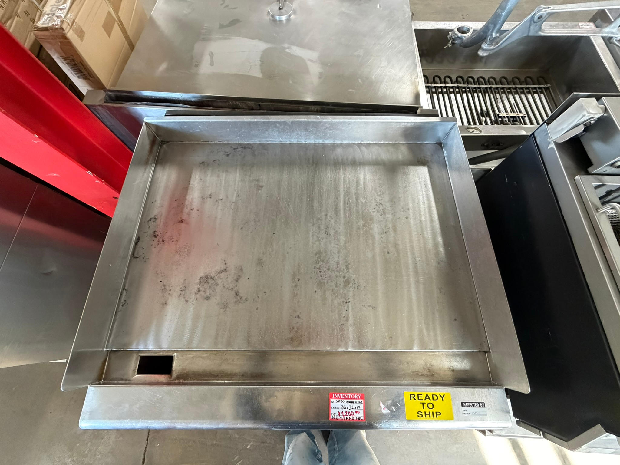 Wells 36" Countertop Griddle with Hi-Lo Controls Natural Gas / NO STAND INC REFURBISHED - SRBO-0162