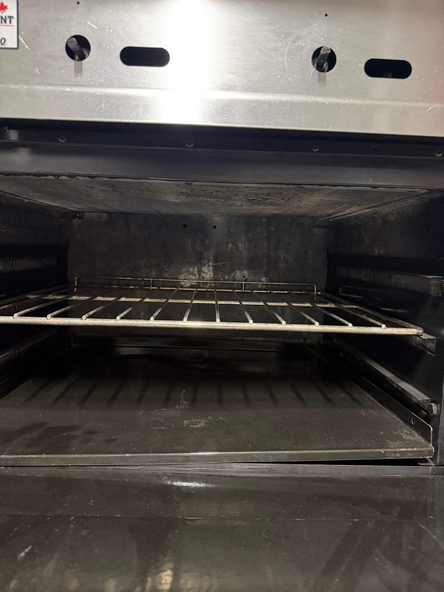 Canadian Range 60" Range w/ 6 Burners, 24" Charbroiler, 2 Standard REFURBISHED – SRBO-0170