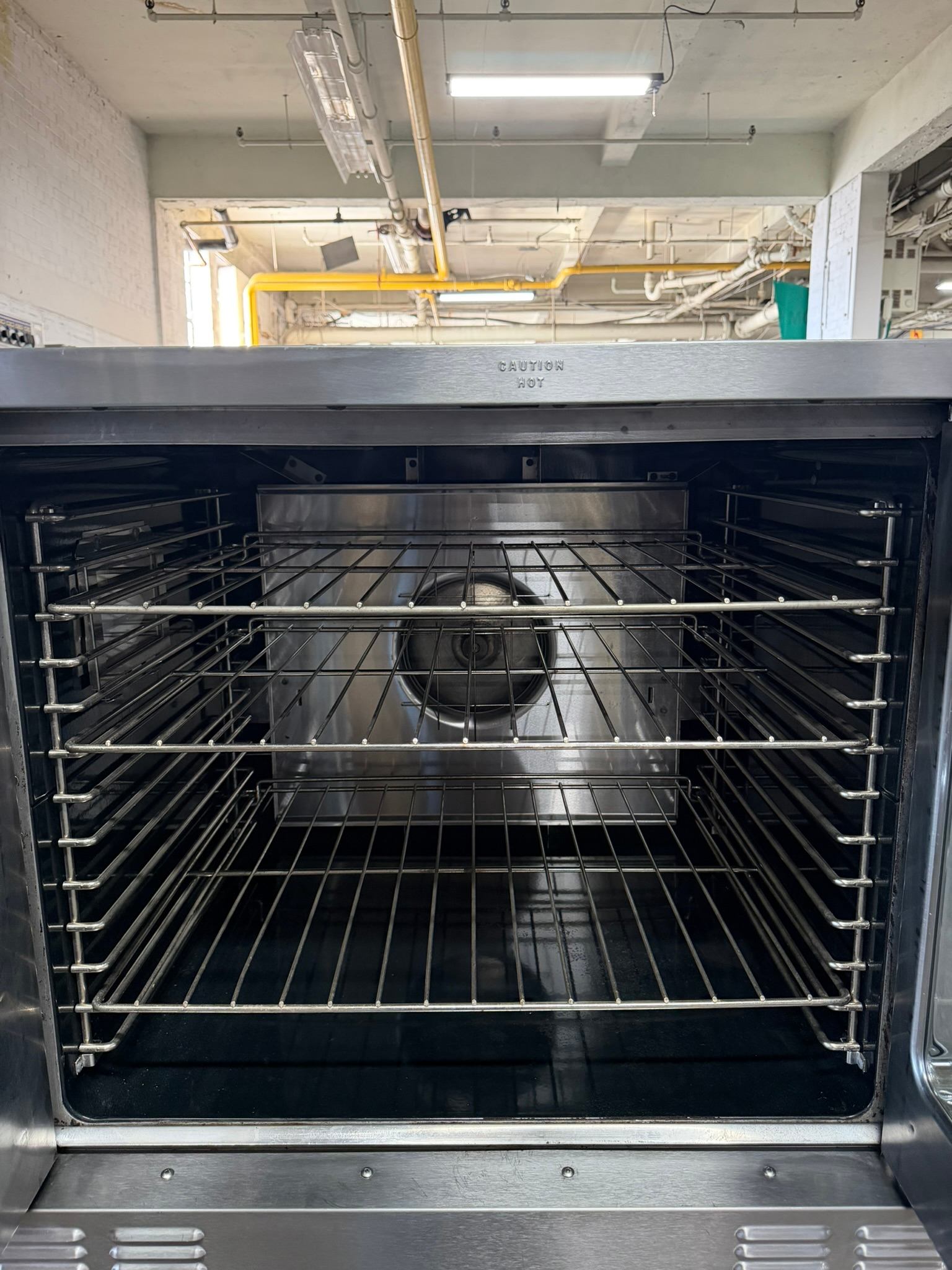 Garland SUME-100 Single Deck Full-Size Electric Convection Oven REFURBISHED – SRBO-0181