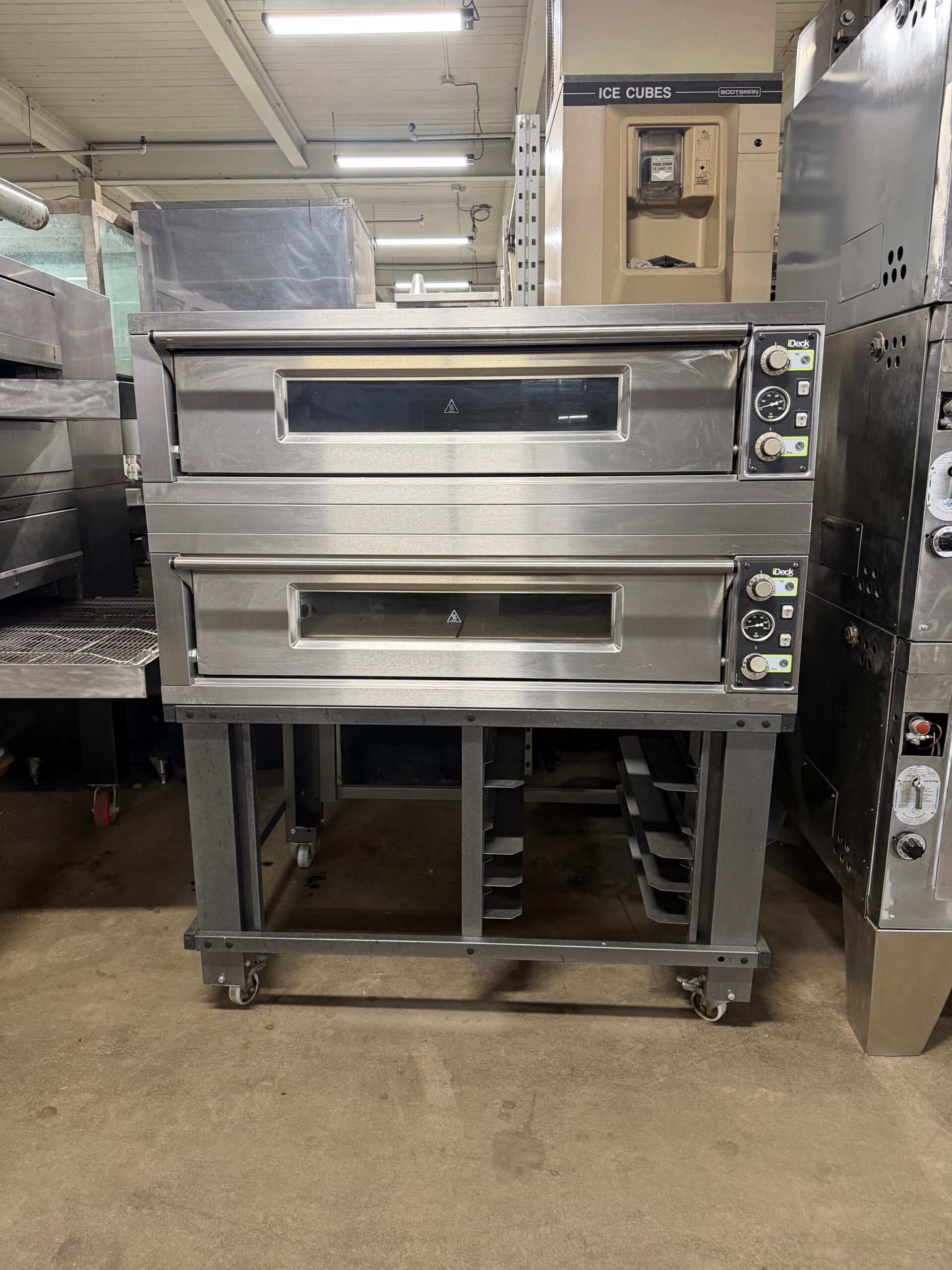 Ampto PM-105.65 52" iDeck Digital Control Electric Moretti Forni Pizza Oven with 41" x 26" x 5.5" Chamber REFURBISHED - SRBO-0197