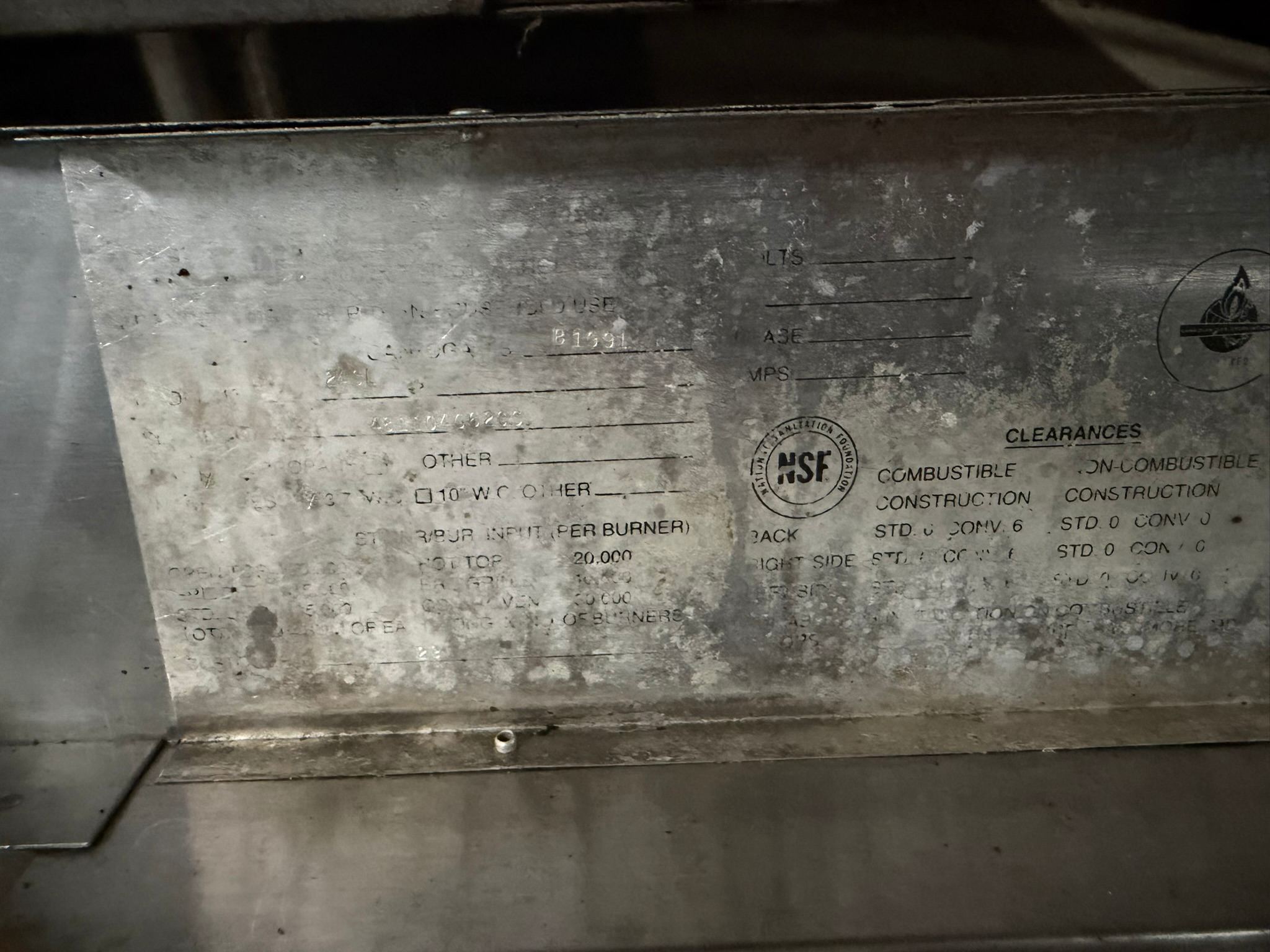 Vulcan 24" 2 Burner & 12 " Griddle Gas Range with Standard Oven REFURBISHED - SRBO-0200
