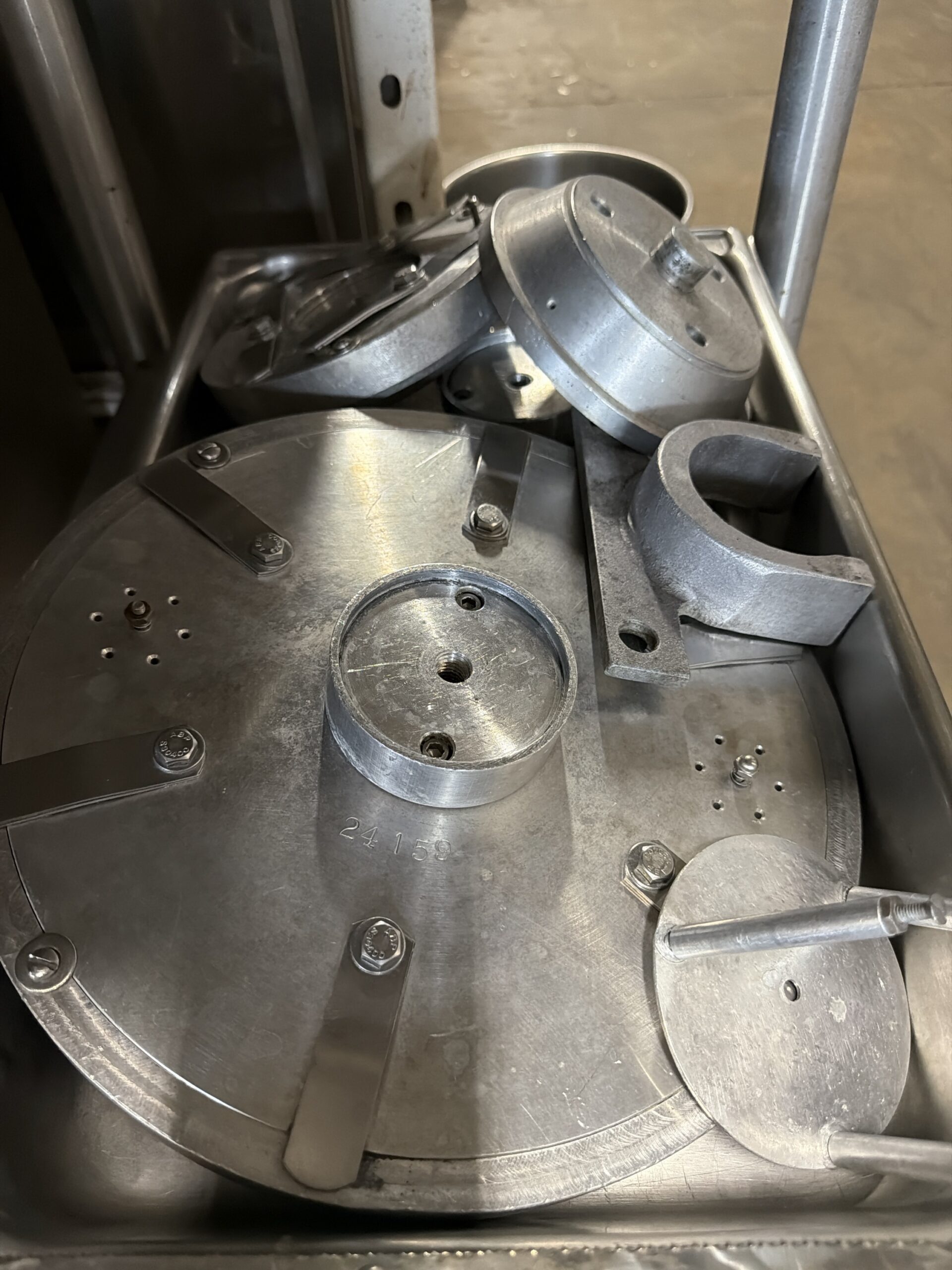 Comtec 1100 Pie Press & Pastry Crust Press REFURBISHED CFE-0136