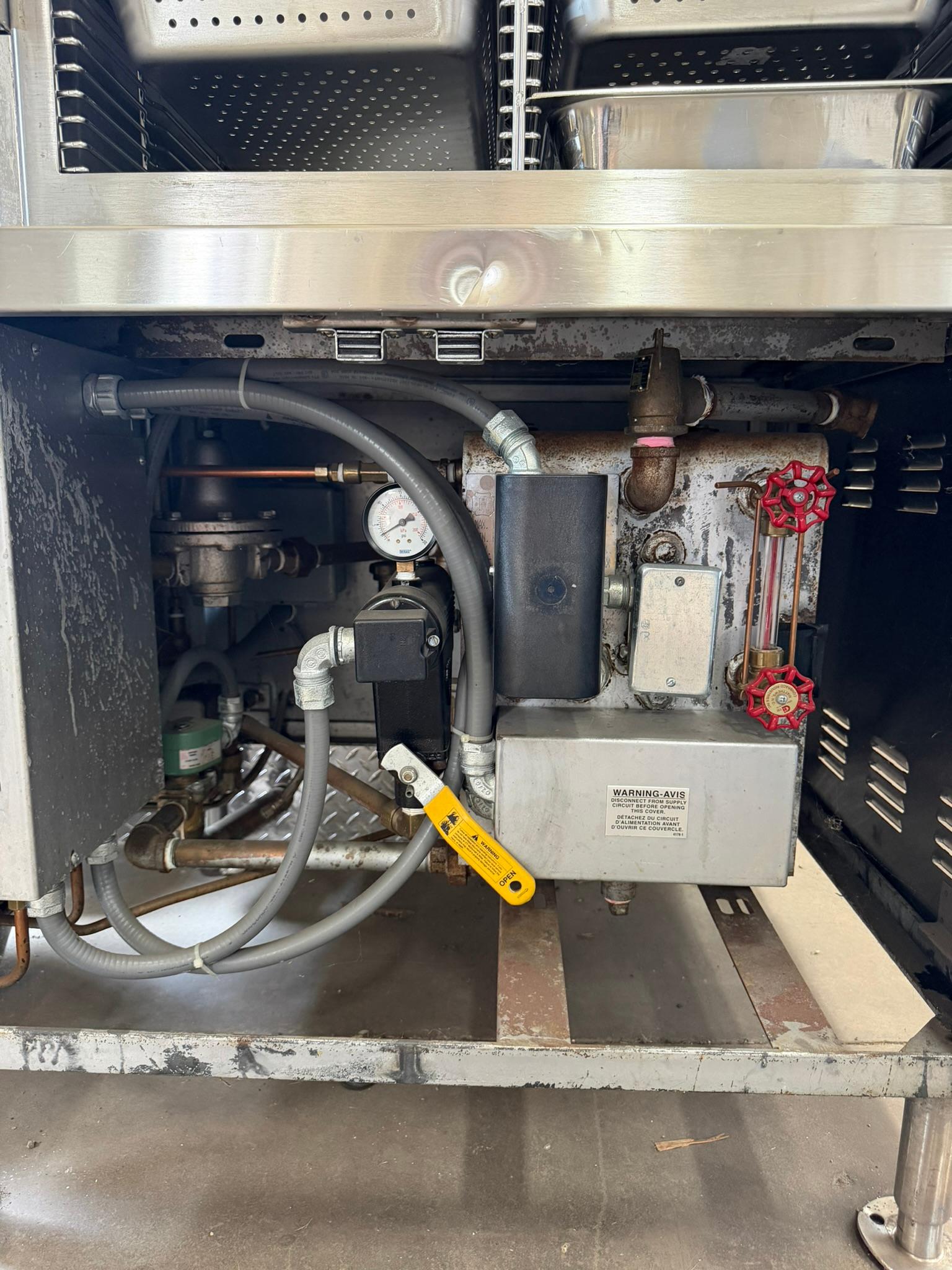 Southbend EC-2S Electric Pressure Steamer w/ (8) Full Size Pan Capacity, 208v/3ph REFURBISHED CFE-0118 Southbend EC-2S Electric Pressure Steamer w/ (8) Full Size Pan Capacity, 208v/3ph REFURBISHED CFE-0118