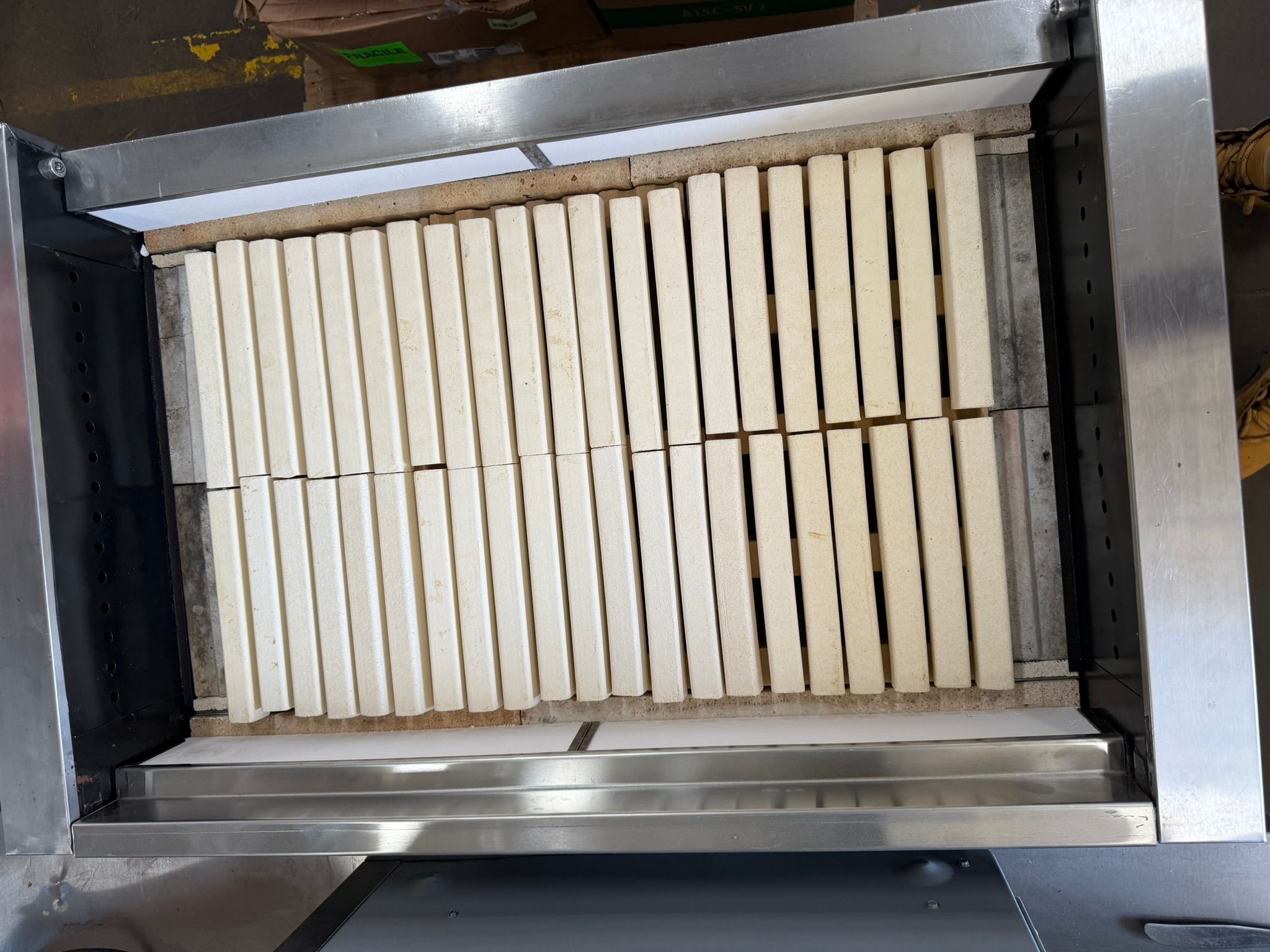 EmberGlo 25WC-Kabob 36" Countertop Open Hearth, Open Front Charbroiler Natural Gas REFURBISHED CFE-0119 EmberGlo 25WC-Kabob 36" Countertop Open Hearth, Open Front Charbroiler Natural Gas REFURBISHED CFE-0119