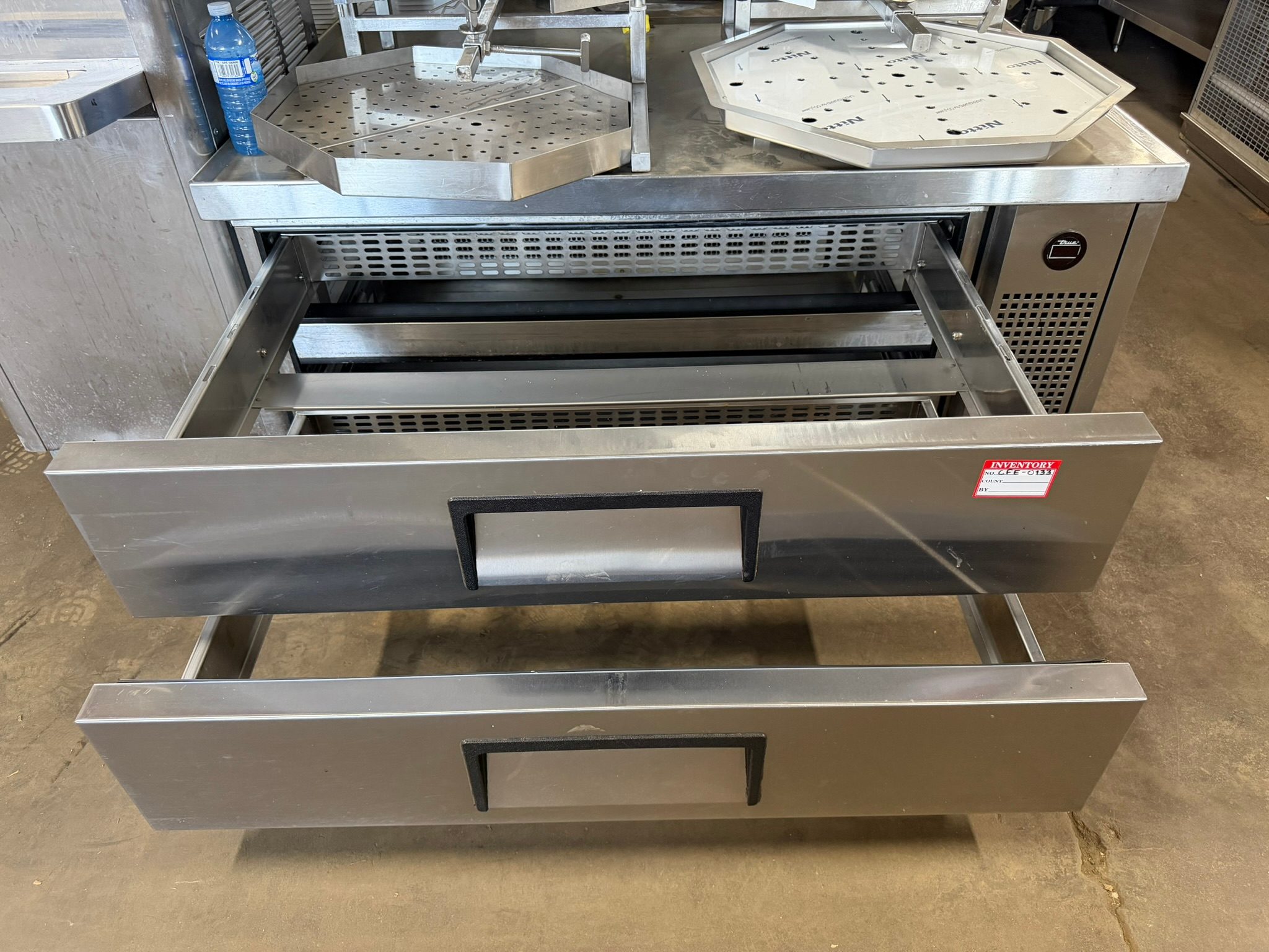 True TRCB-52-HC Refrigerated 52" Chef Base - Fits 4" Deep Pans REFURBISHED CFE-0133