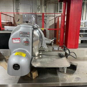 Berkel 910 Commercial Meat Slicer. REFURBISHED CFE-0169