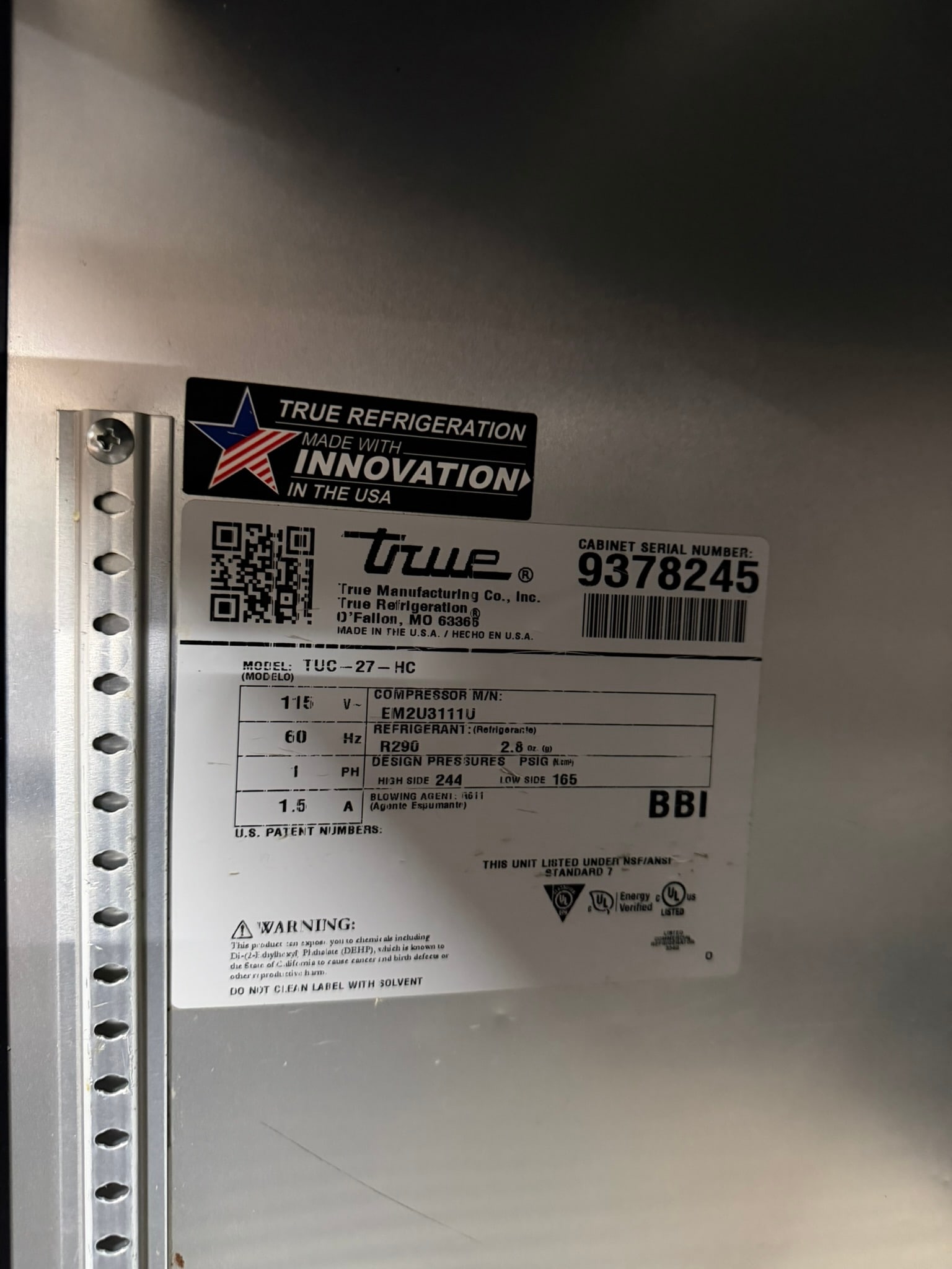 True TUC-27 Undercounter Refrigerator 27″ REFURBISHED CFE-0175