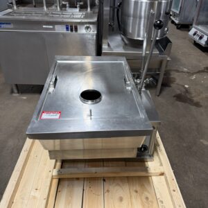 Cleveland SET10 Countertop 10 Gallon Tilt Skillet, Electric REFURBISHED CFE-0255