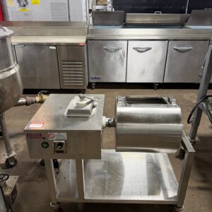 Omcan - Vacuum Meat Marinator M101-120 REFURBISHED CFE-0263 Omcan - Vacuum Meat Marinator M101-120 REFURBISHED CFE-0263