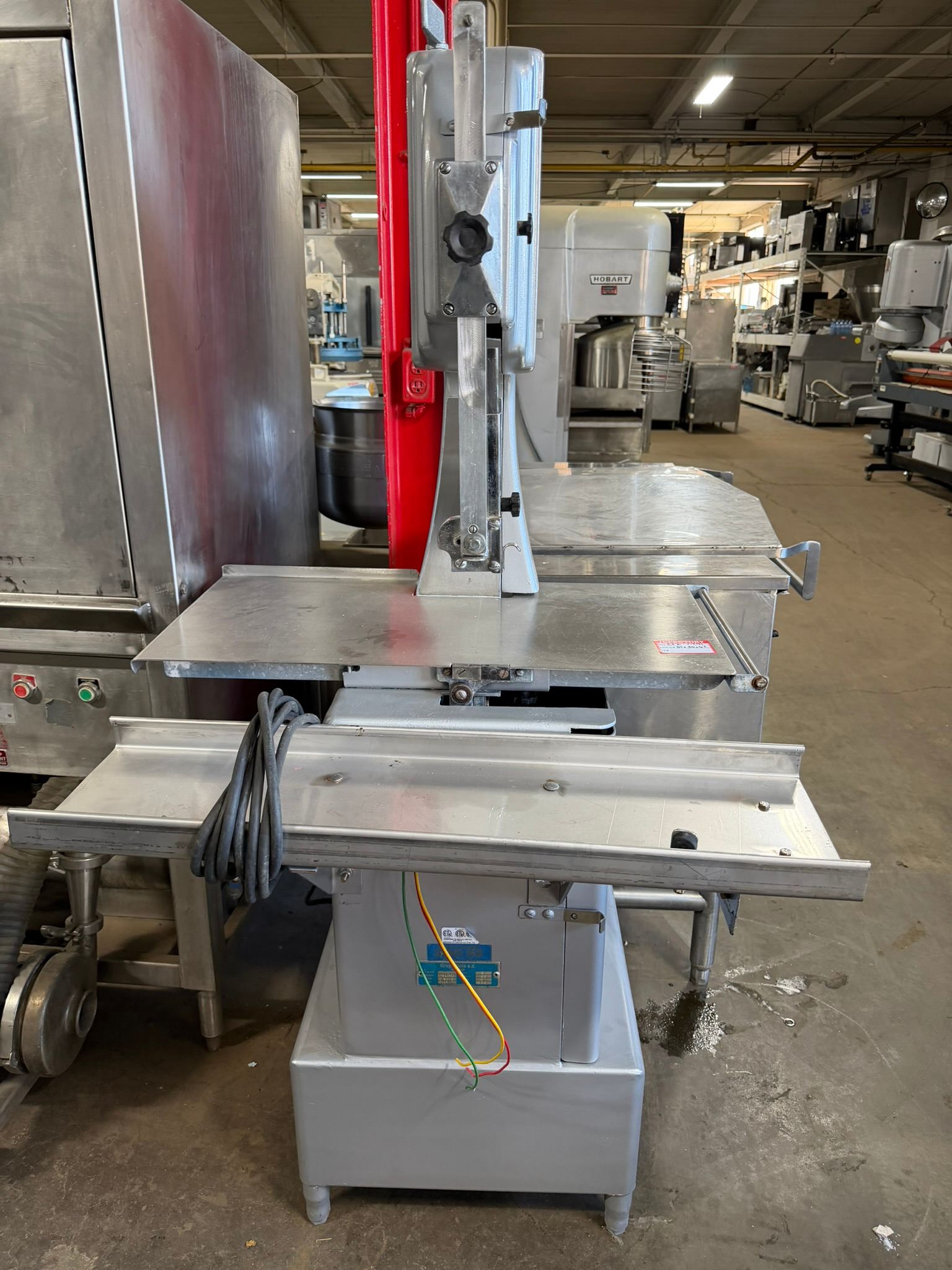 Boia SD B34al Floor Model Meat Saw 98''. 2 HP 220V 2Phase REFURBISHED CFE-0291 Boia SD B34al Floor Model Meat Saw 98''. 2 HP 220V 2Phase REFURBISHED CFE-0291