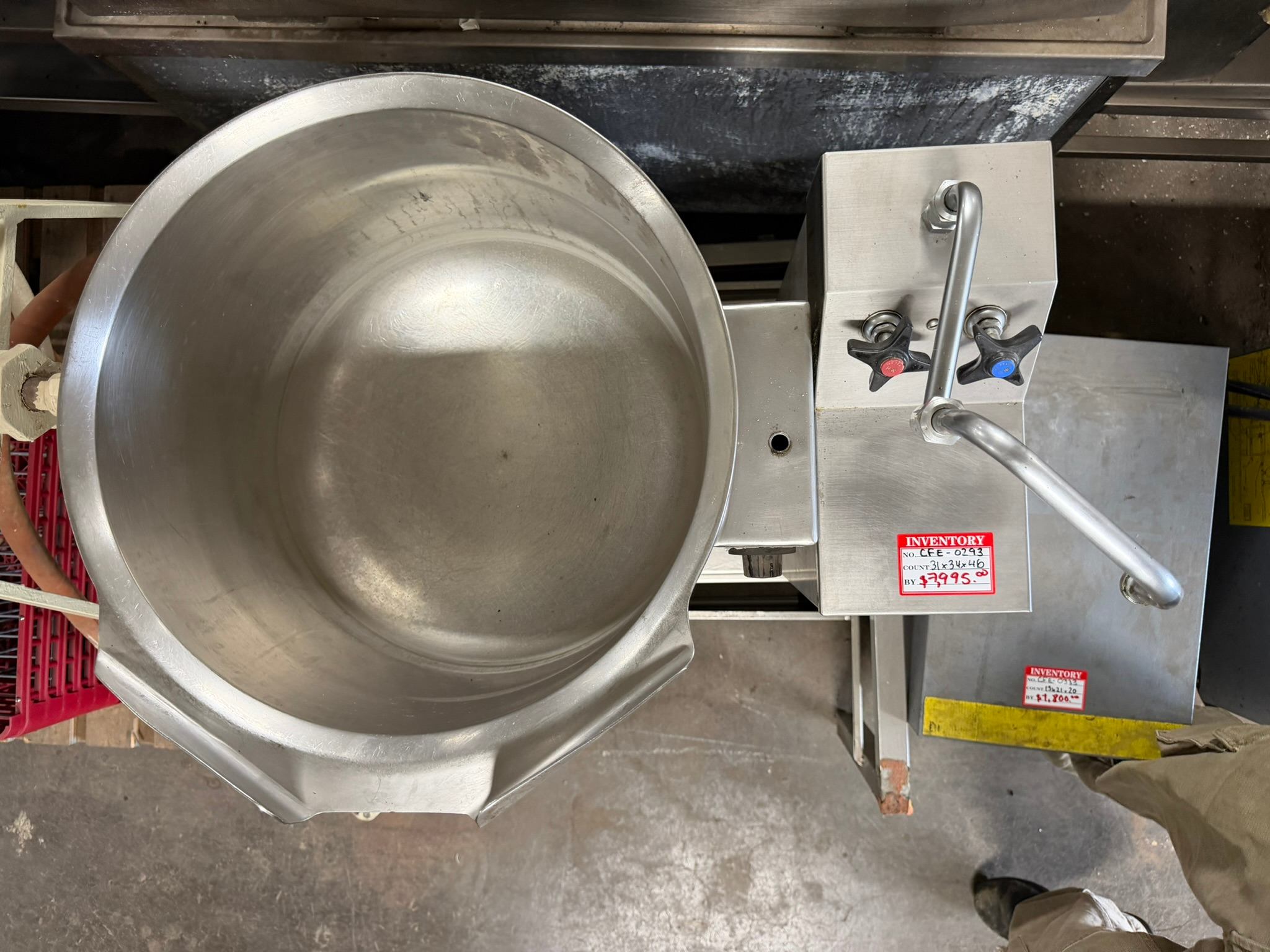 Garland Electric Tilting Kettle on stand (KT12E) REFURBISHED CFE-0293