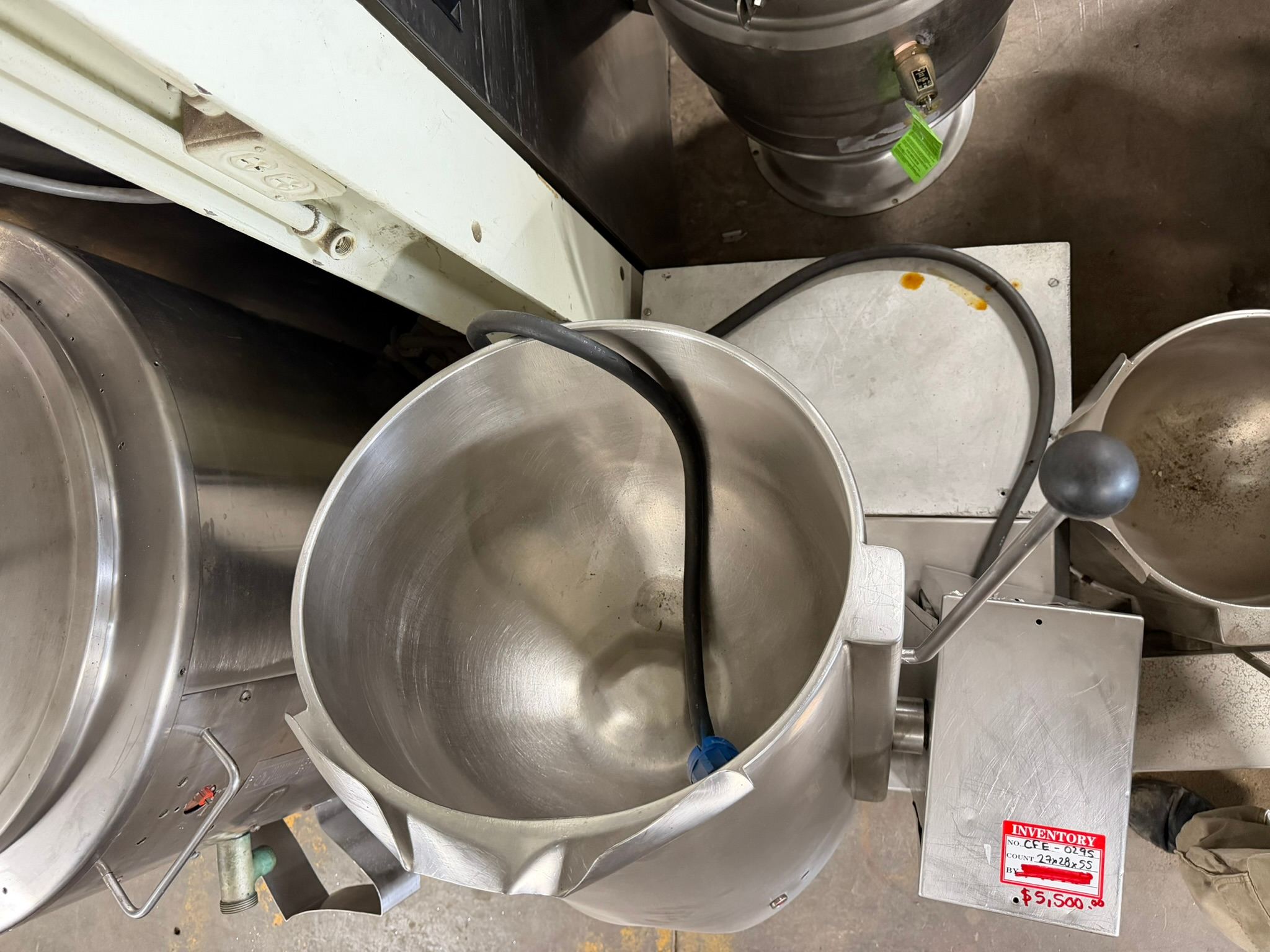 Escan manual tilting steam jacketed kettle REFURBISHED CFE-0295 Escan manual tilting steam jacketed kettle REFURBISHED CFE-0295