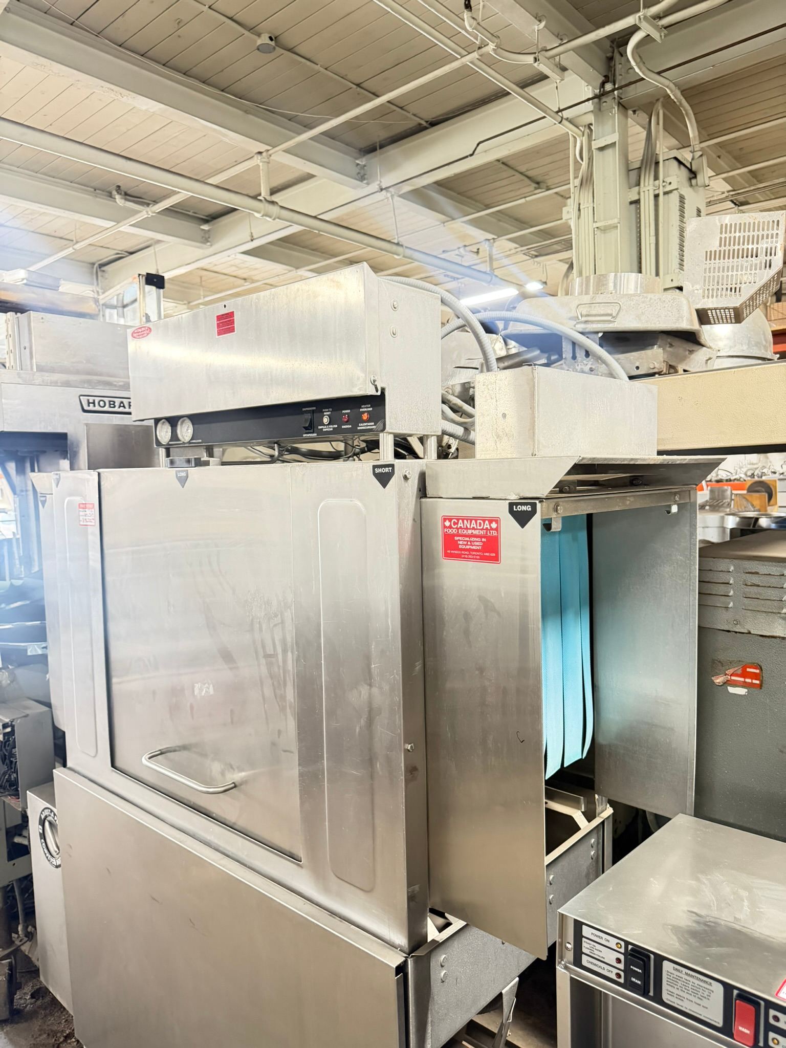 Jackson ES-44R Single Tank Low Temperature Conveyor Dishmachine - Left to Right, 208V, 3 Phase REFURBISHED CFE-0325