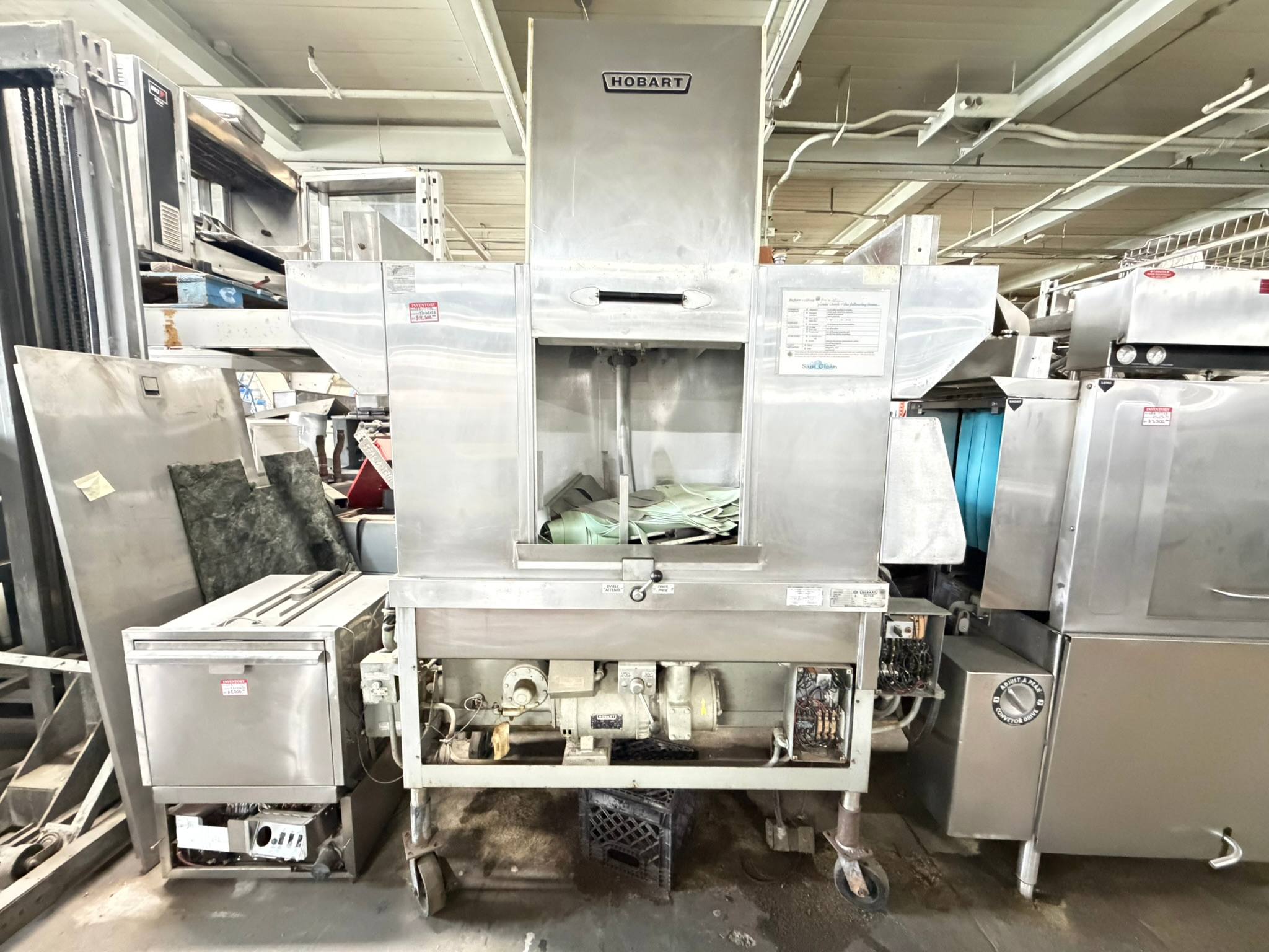 Hobart CRS66 High-capacity, flight-type commercial dishwasher capable of washing up to 202 racks per hour REFURBISHED CFE-0326