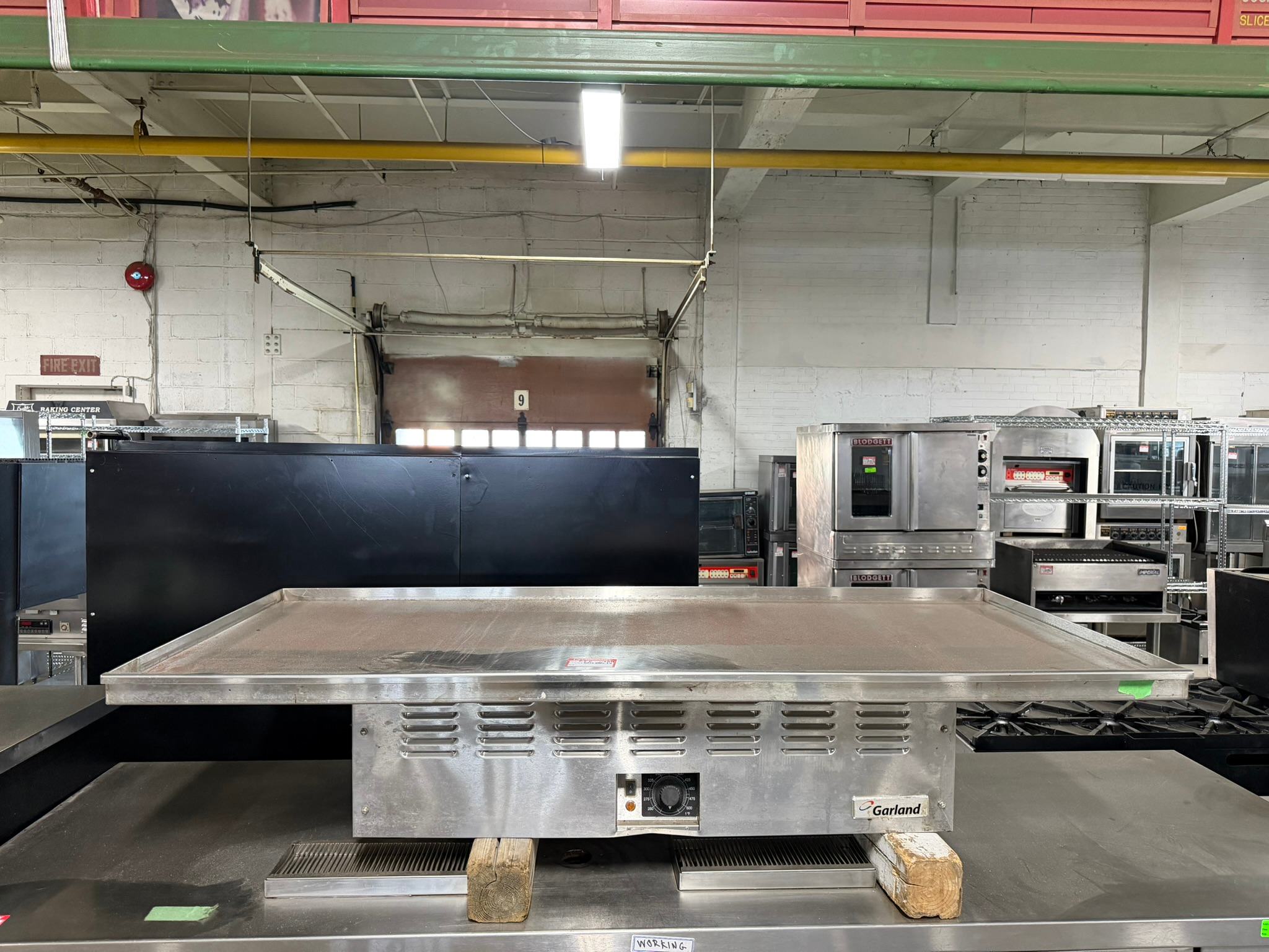 Garland E22-36-60GMX 60" Electric Teppanyaki Griddle - 208-240V / 1-3 Ph  REFURBISHED CFE-0158