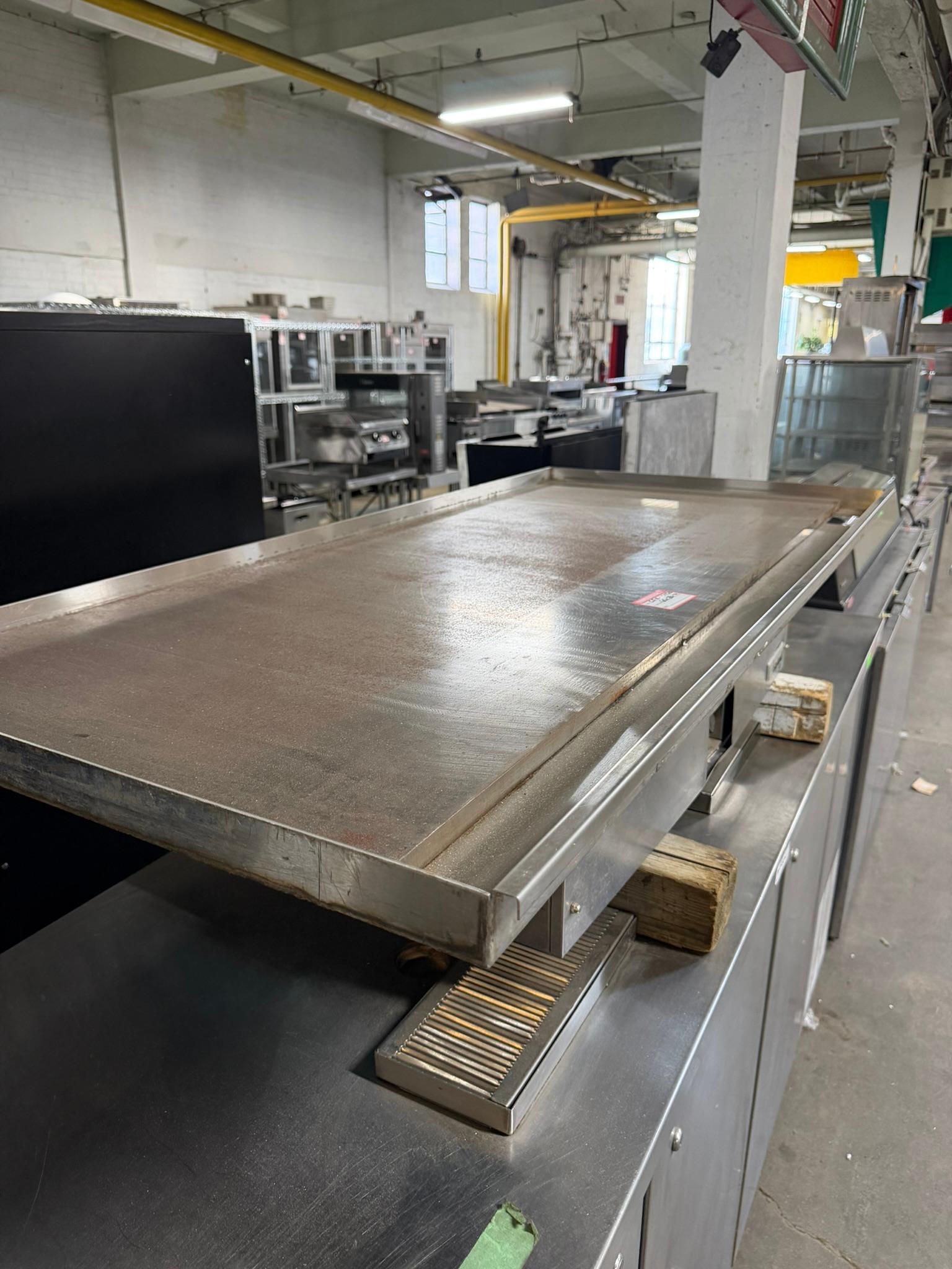 Garland E22-36-60GMX 60" Electric Teppanyaki Griddle - 208-240V / 1-3 Ph  REFURBISHED CFE-0158