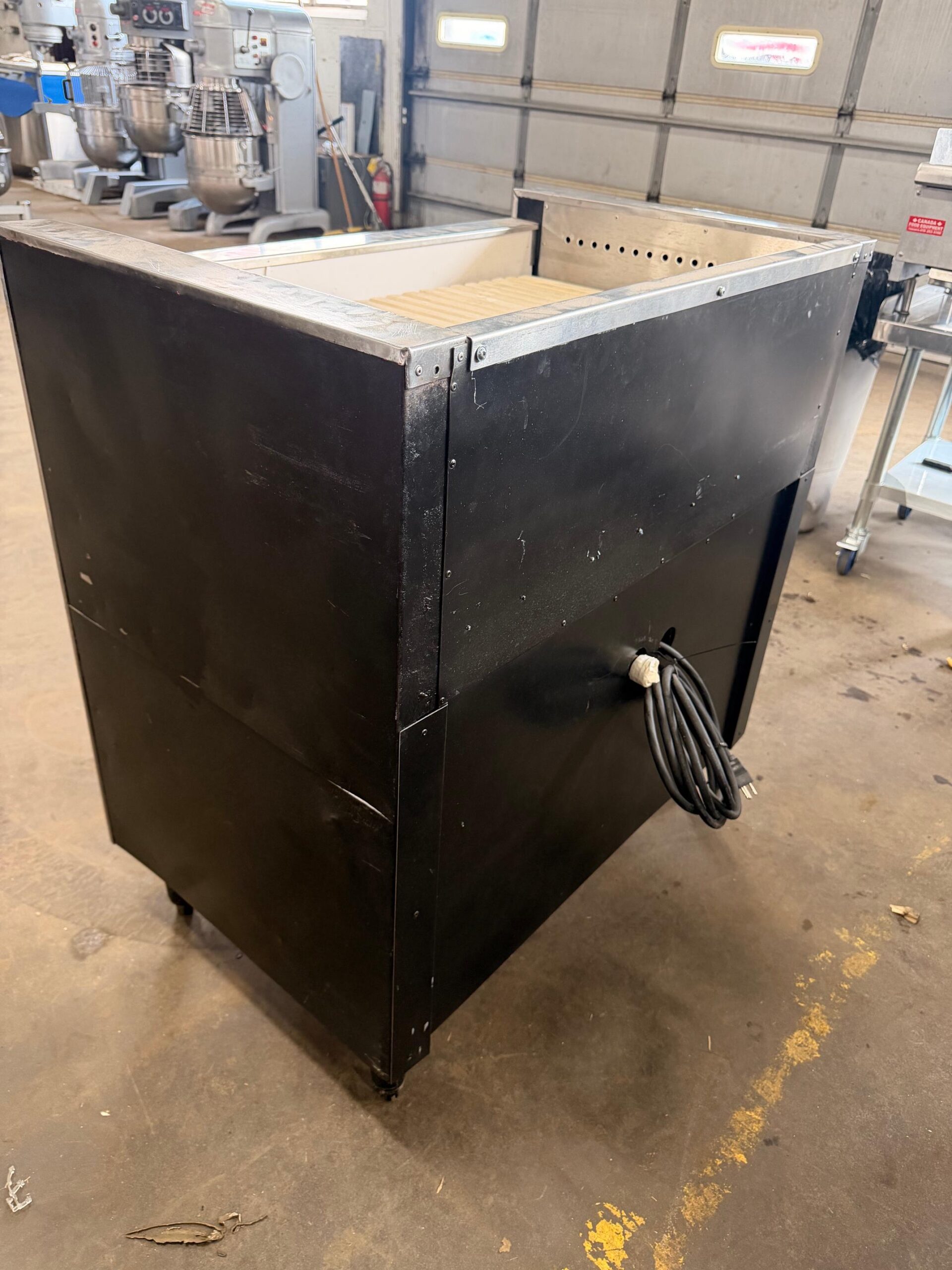 EmberGlo 31F Kabob Natural Gas Floor Charbroiler 36″ REFURBISHED CFE-0149 EmberGlo 31F Kabob Natural Gas Floor Charbroiler 36″ REFURBISHED CFE-0149
