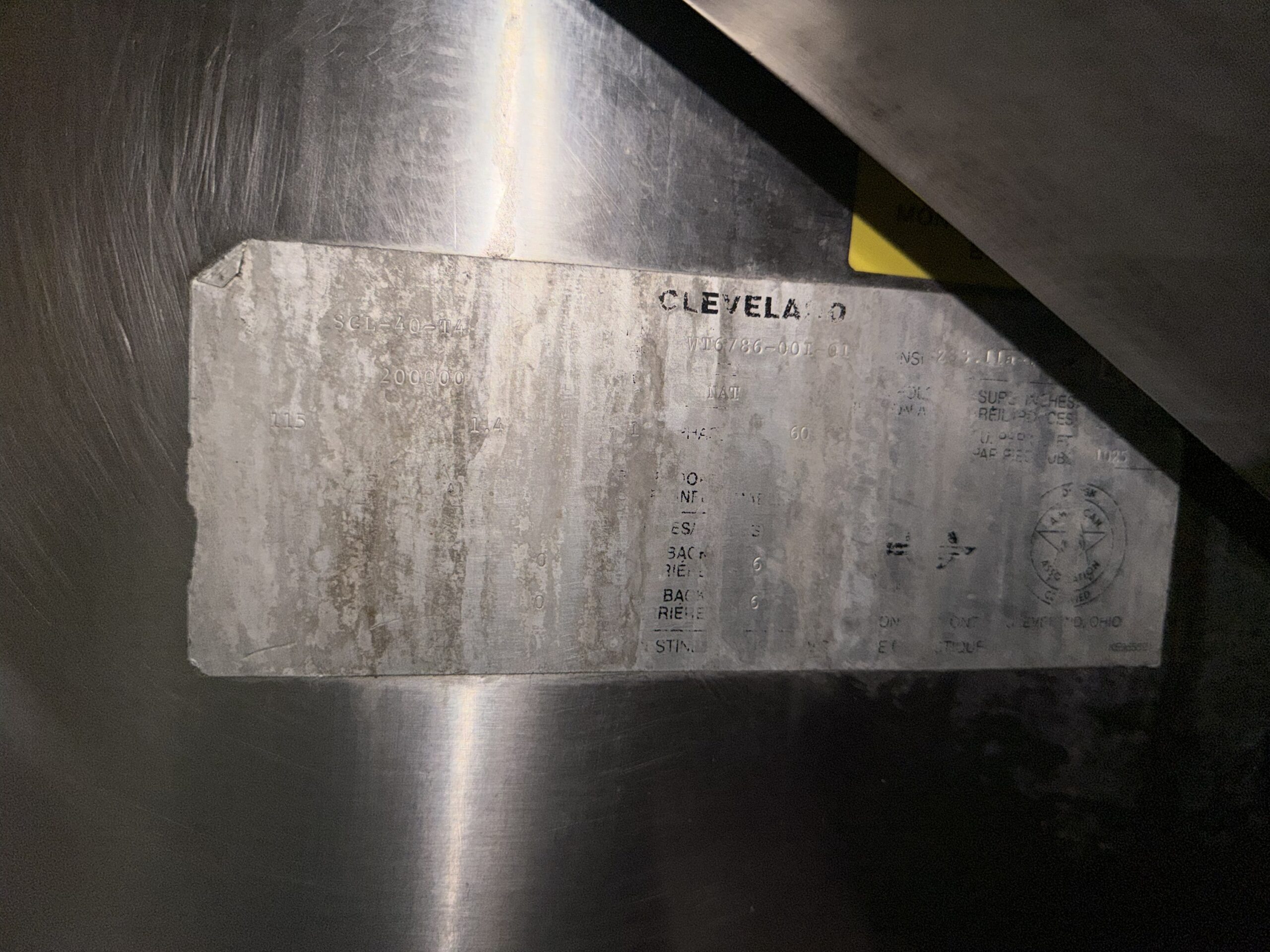 Cleveland SGL-40-T4 is a 40-gallon commercial gas tilting skillet REFURBISHED REFURBISHED CFE-0258 Cleveland SGL-40-T4 is a 40-gallon commercial gas tilting skillet REFURBISHED REFURBISHED CFE-0258